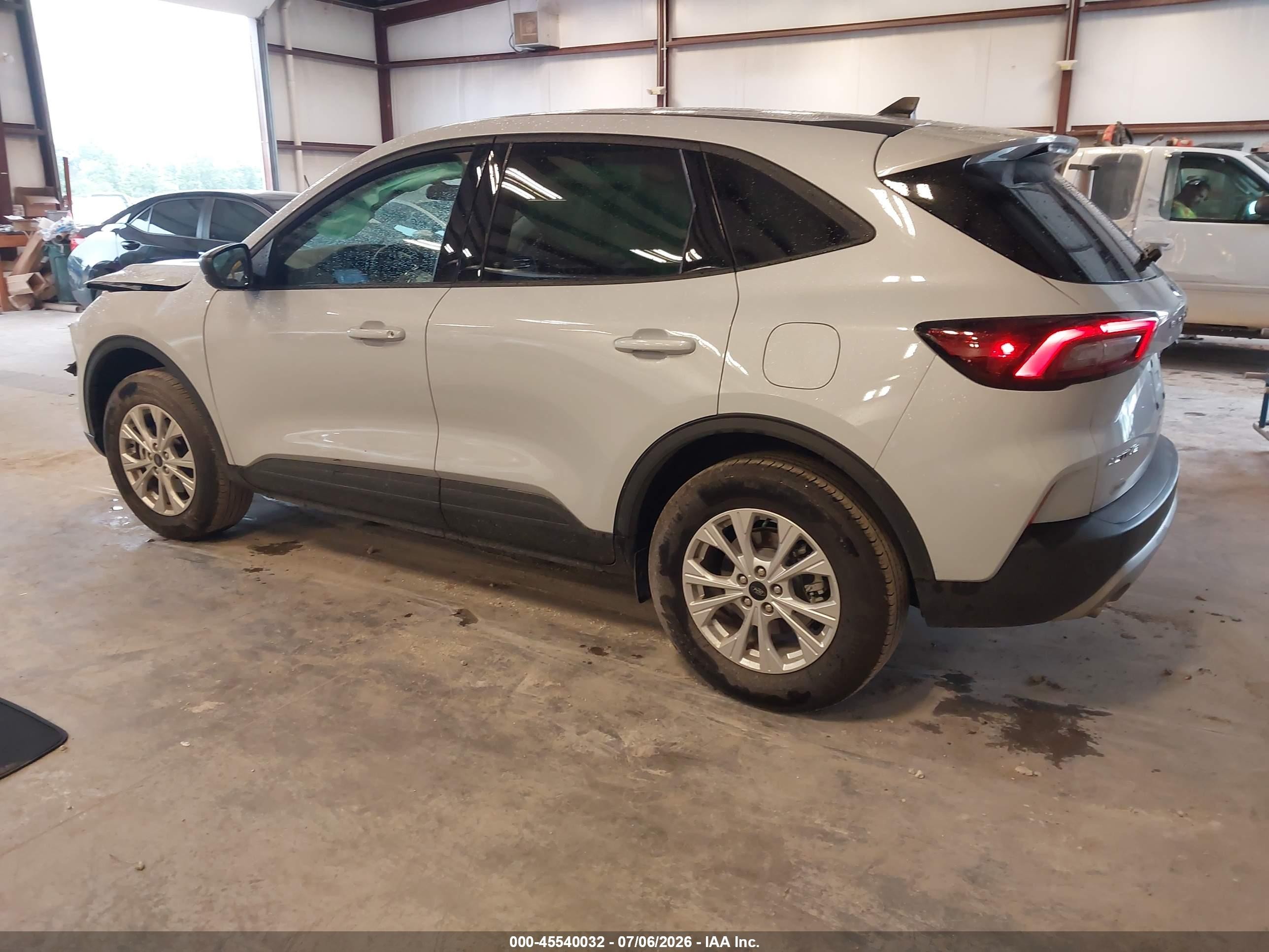 2025 Ford Escape Active White vin: 1FMCU9GN7SUB63579