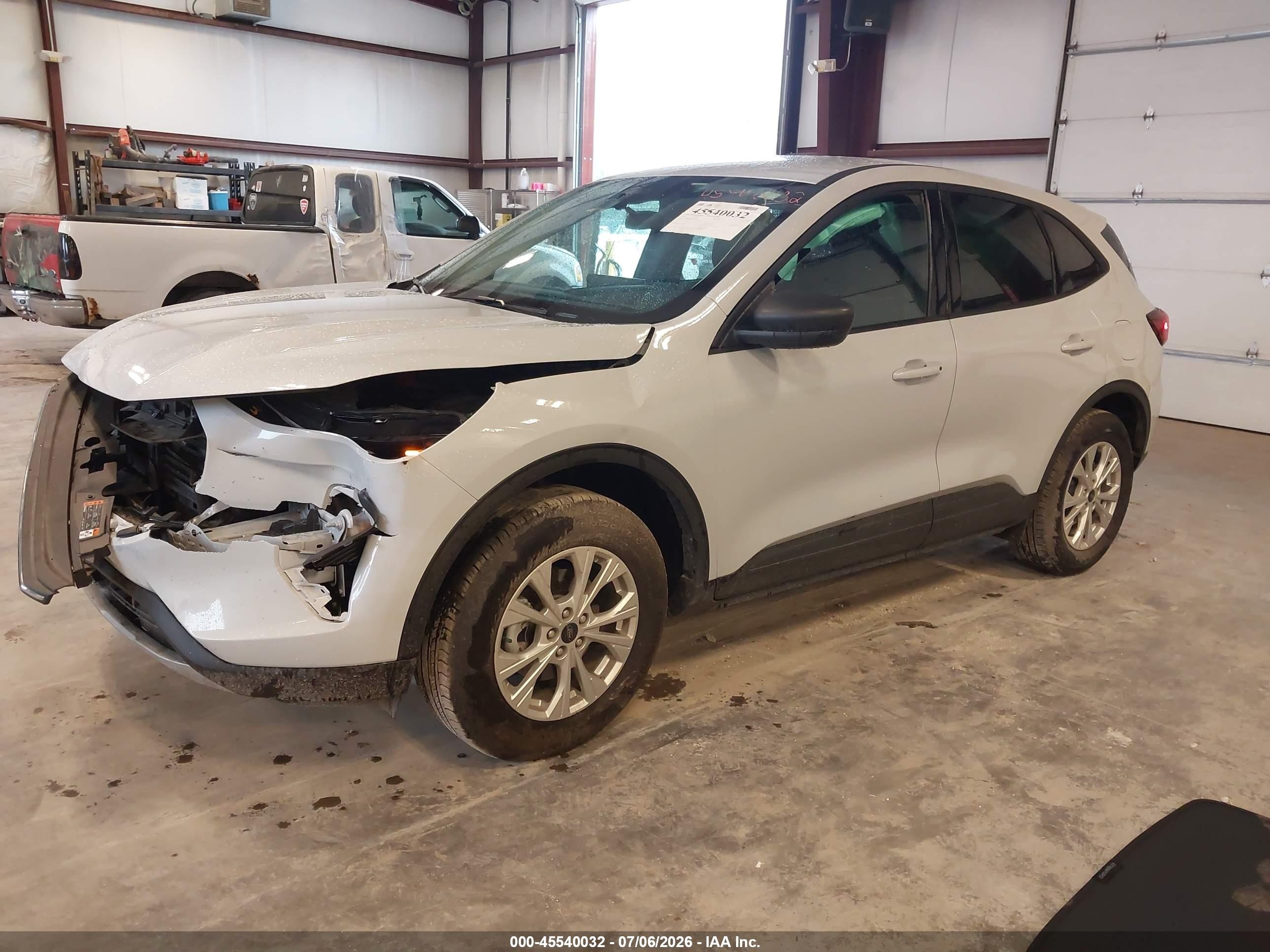 2025 Ford Escape Active White vin: 1FMCU9GN7SUB63579