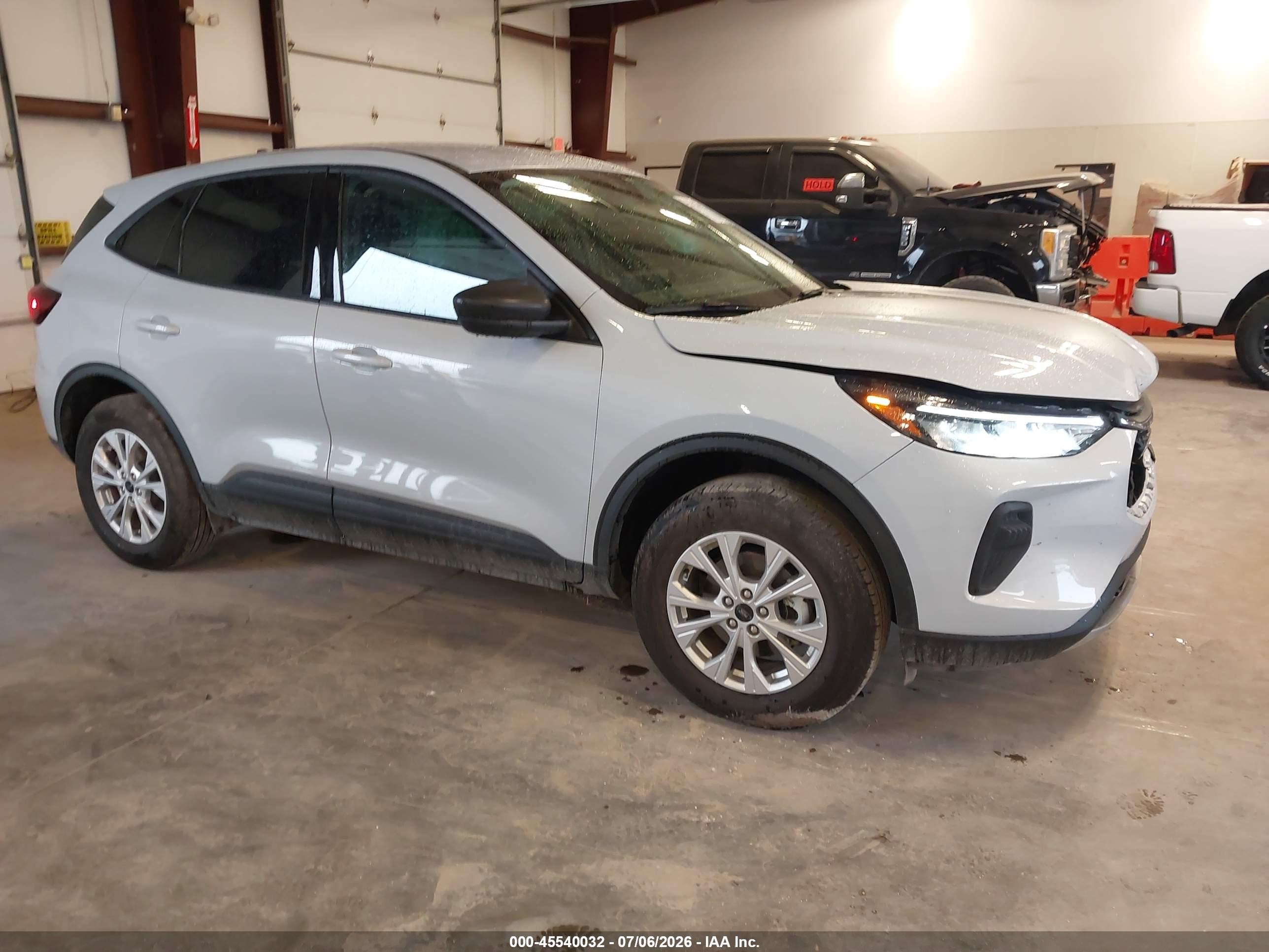2025 Ford Escape Active White vin: 1FMCU9GN7SUB63579