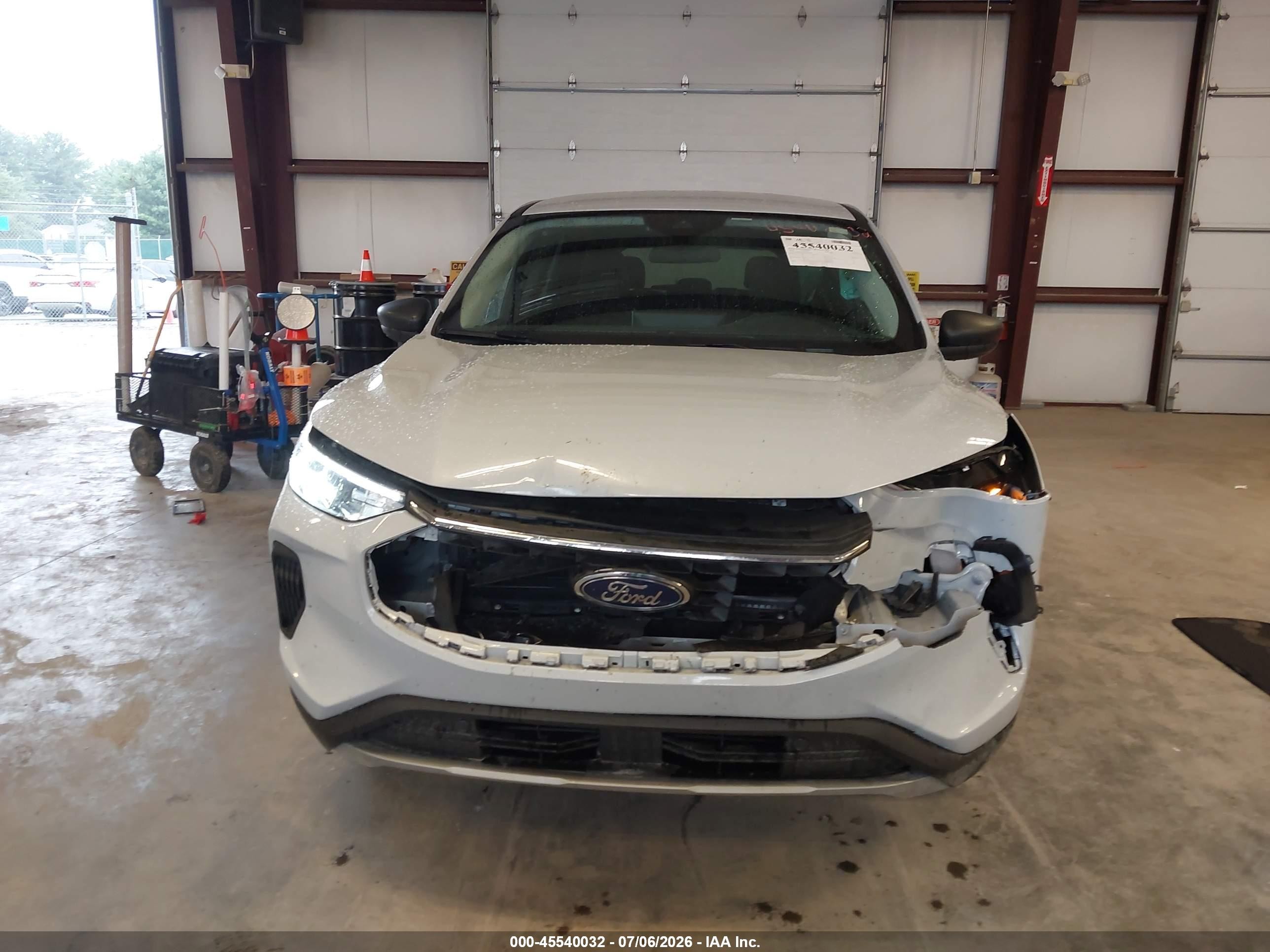 2025 Ford Escape Active White vin: 1FMCU9GN7SUB63579