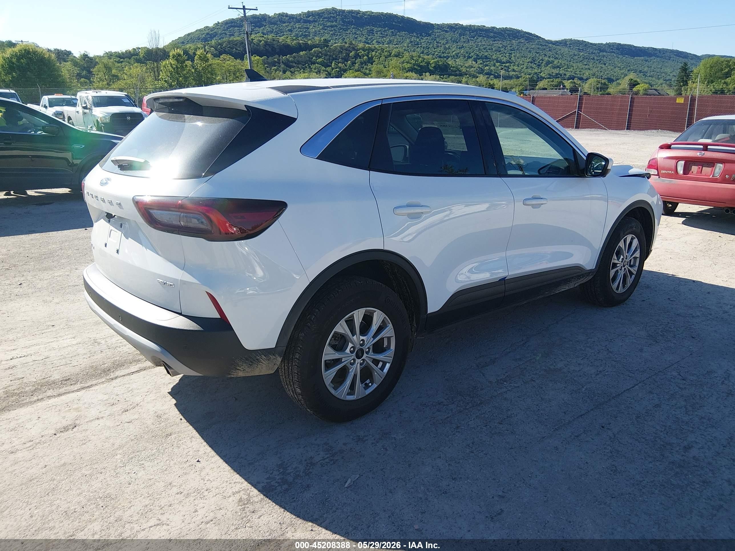 2023 Ford Escape Active Белый vin: 1FMCU9GN8PUA78208