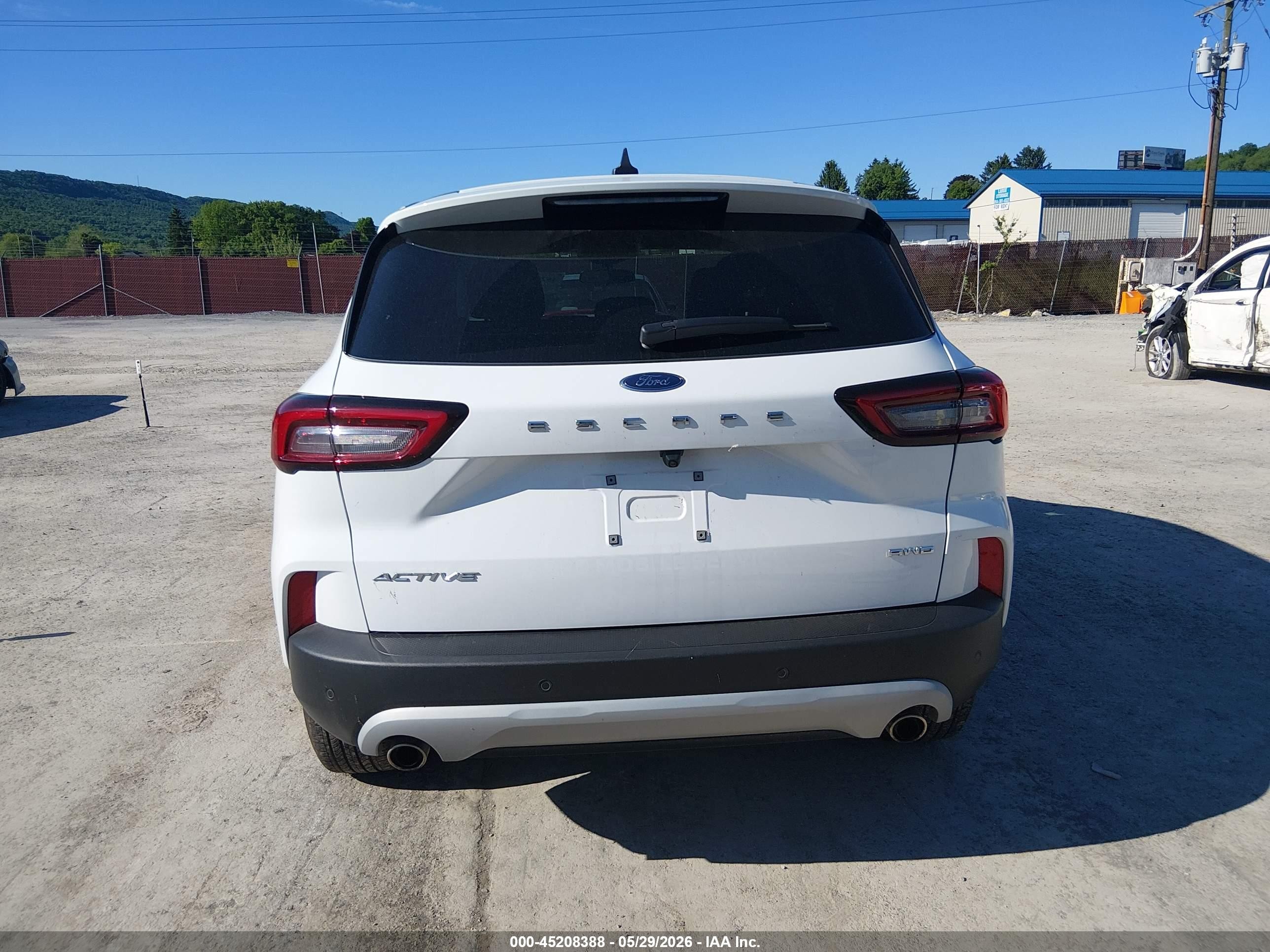 2023 Ford Escape Active Белый vin: 1FMCU9GN8PUA78208