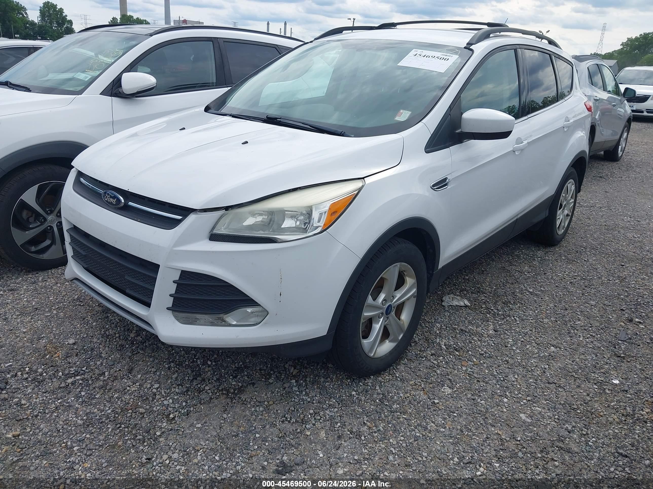 2013 Ford Escape Se White vin: 1FMCU9GX0DUB15877