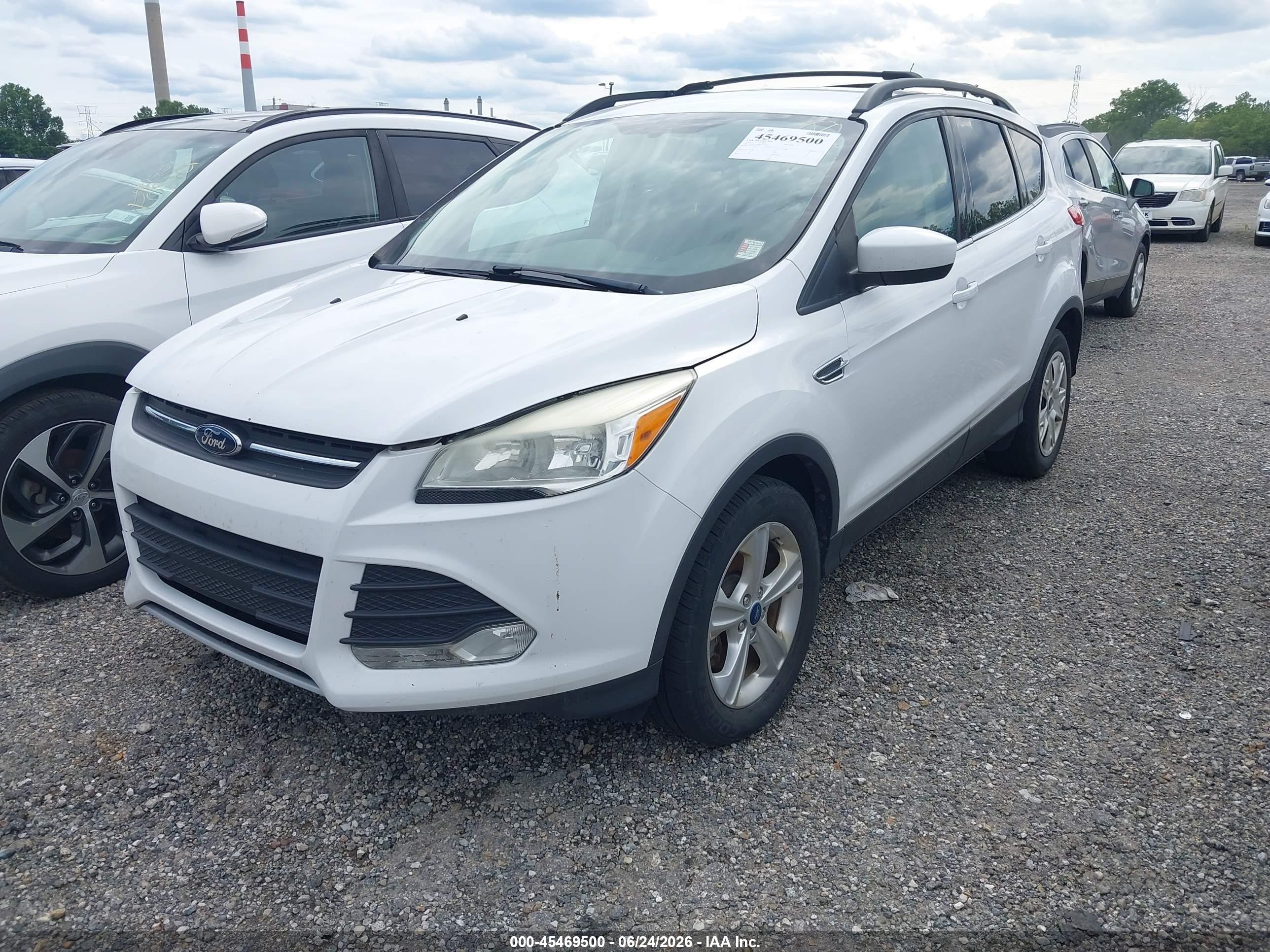 2013 Ford Escape Se White vin: 1FMCU9GX0DUB15877