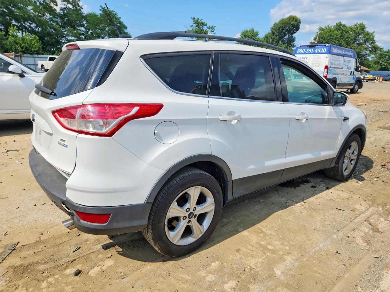2013 Ford Escape S Fwd White vin: 1FMCU9GX0DUD62347