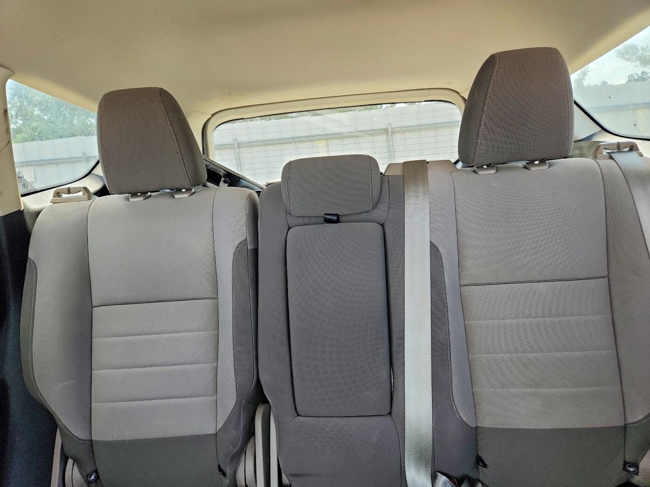 2013 Ford Escape S Fwd White vin: 1FMCU9GX0DUD62347