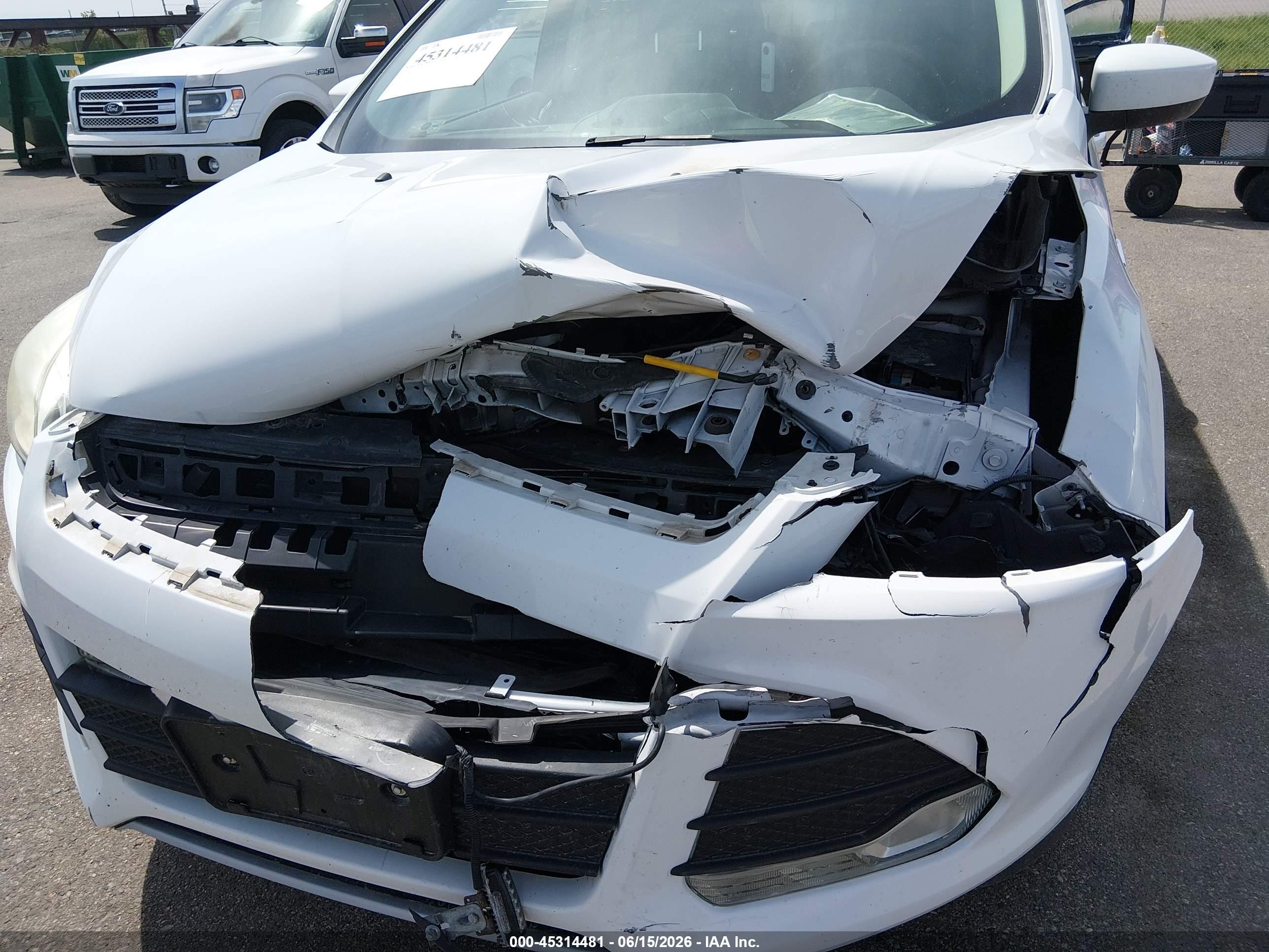2014 Ford Escape Se White vin: 1FMCU9GX0EUB32907