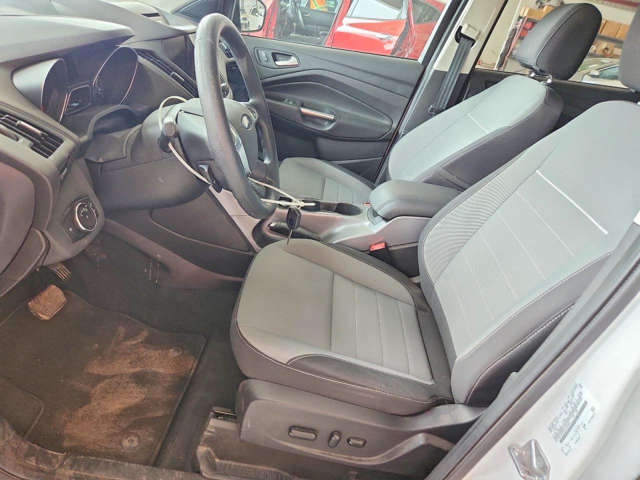 2014 Ford Escape Se White vin: 1FMCU9GX0EUE00483