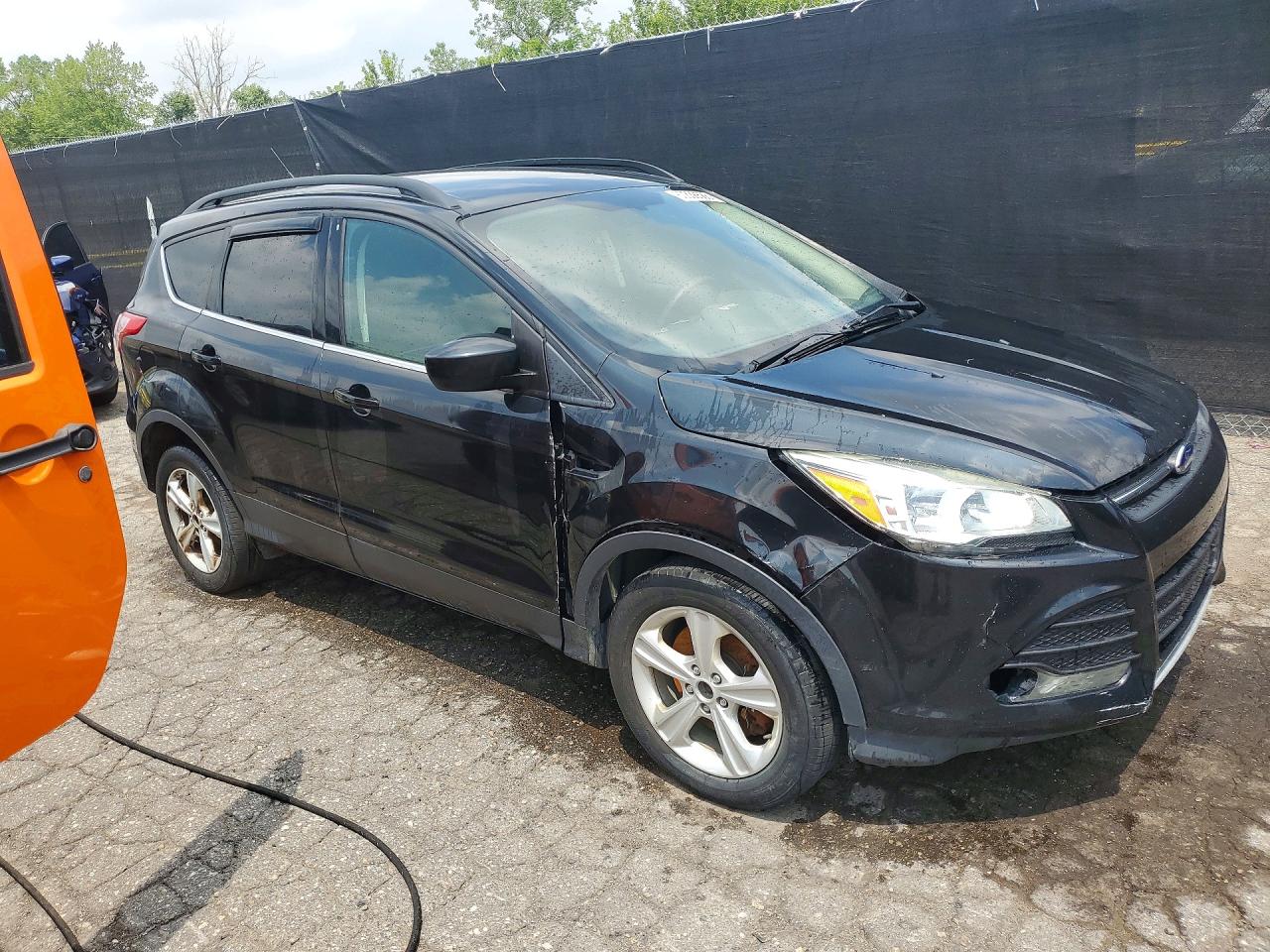 2015 Ford Escape Se Черный vin: 1FMCU9GX0FUA12882
