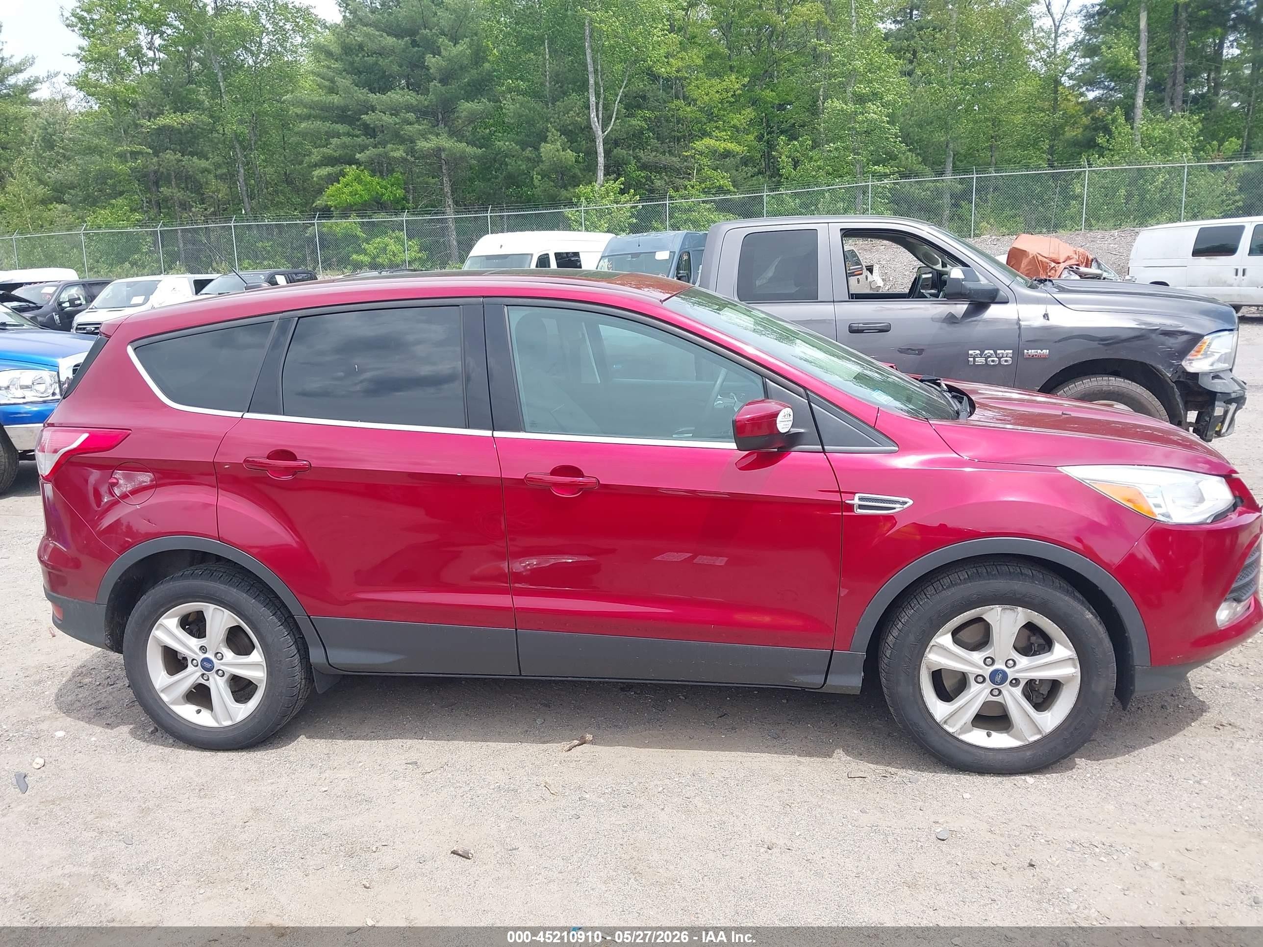 2015 Ford Escape Se Red vin: 1FMCU9GX0FUA72127