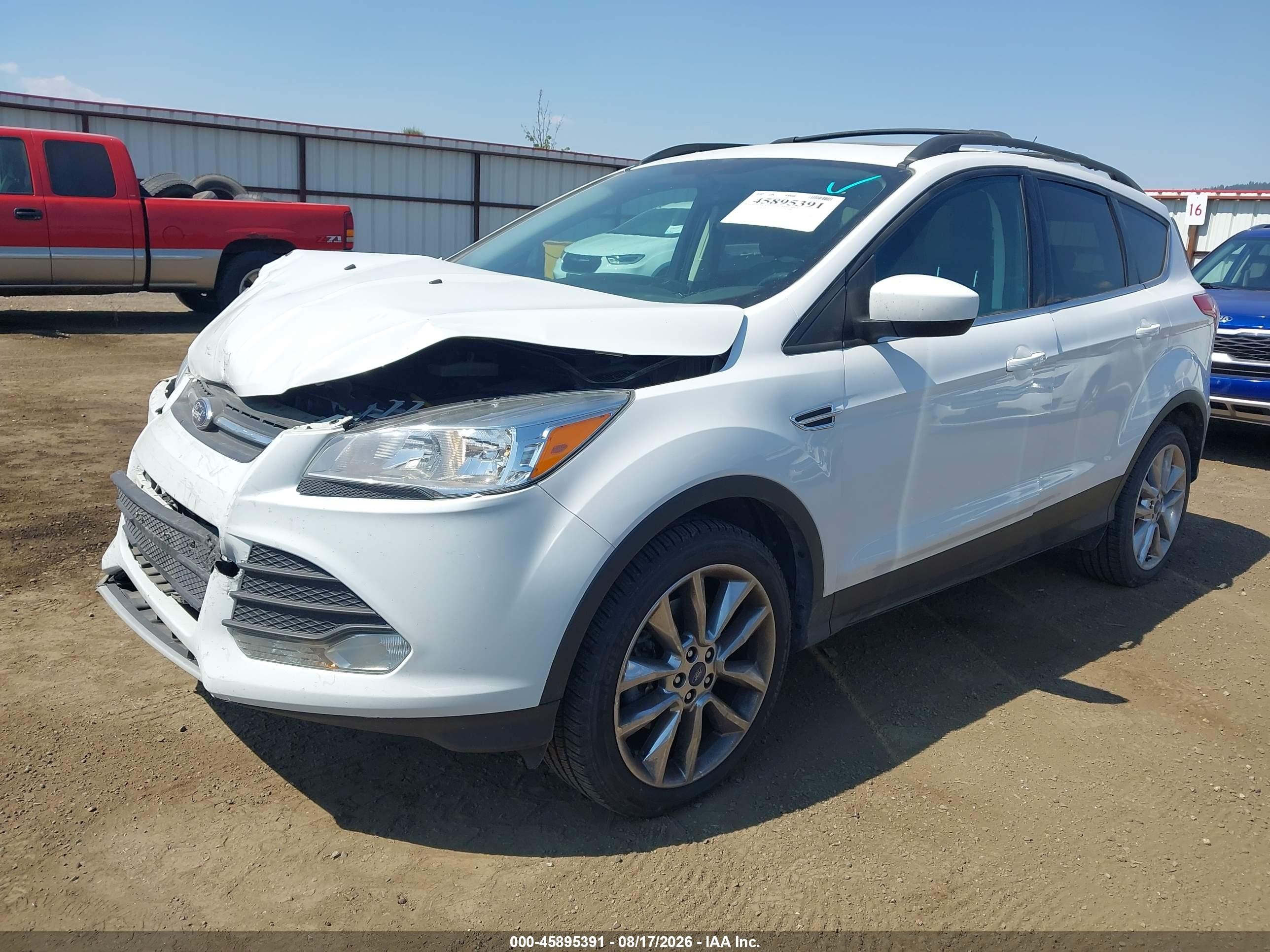 2015 Ford Escape Se Белый vin: 1FMCU9GX0FUA81720