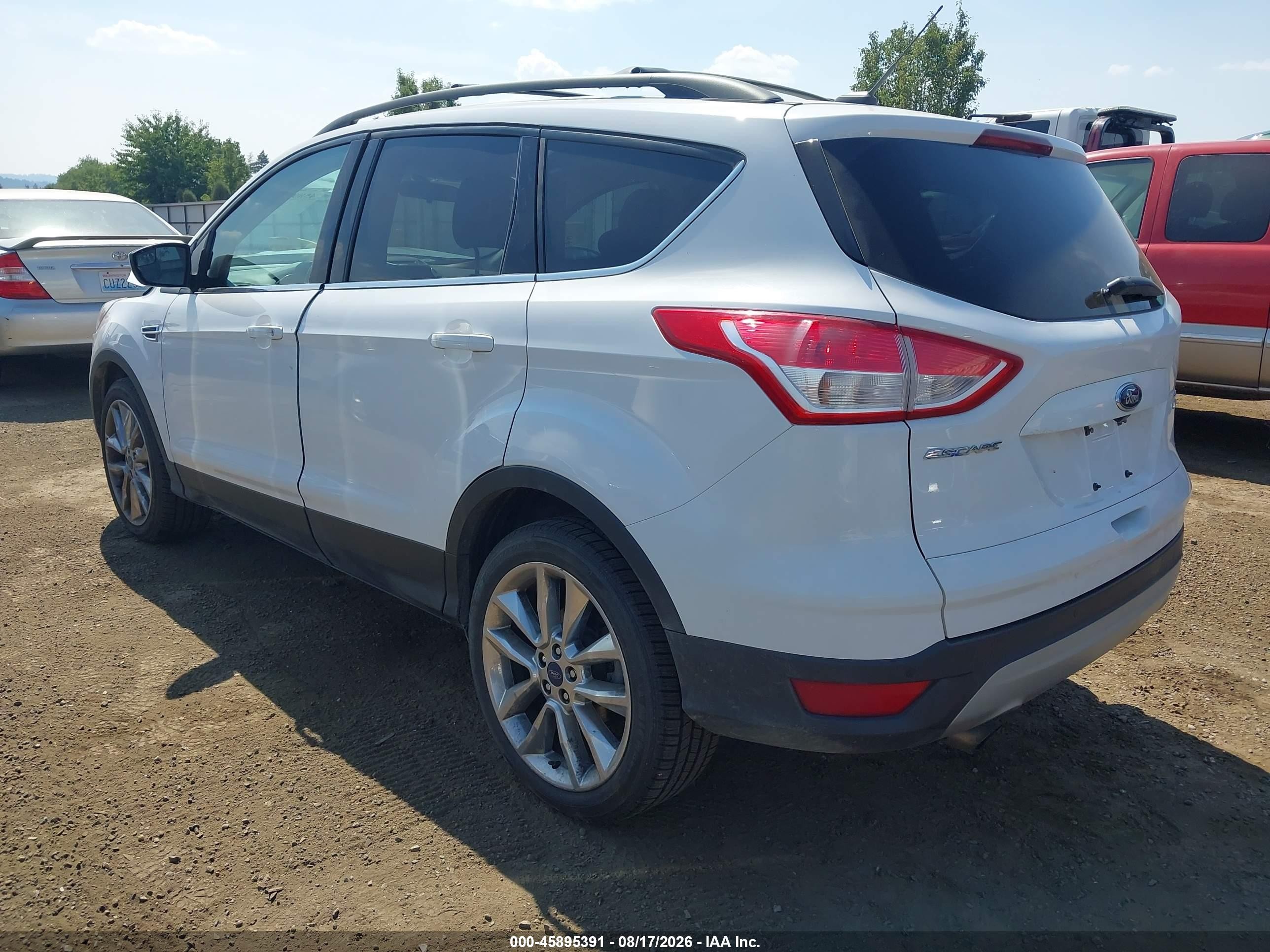 2015 Ford Escape Se Белый vin: 1FMCU9GX0FUA81720