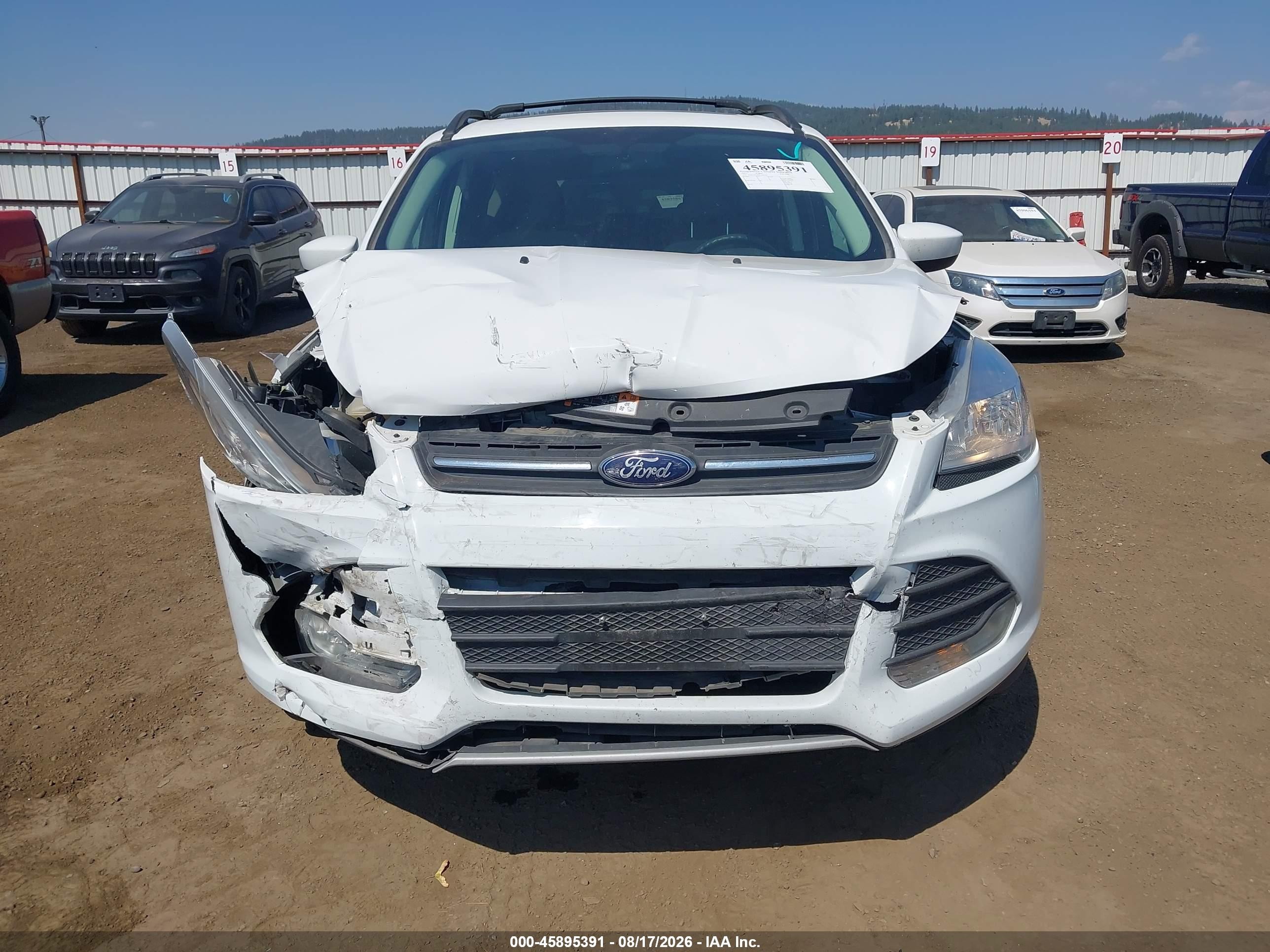 2015 Ford Escape Se Белый vin: 1FMCU9GX0FUA81720