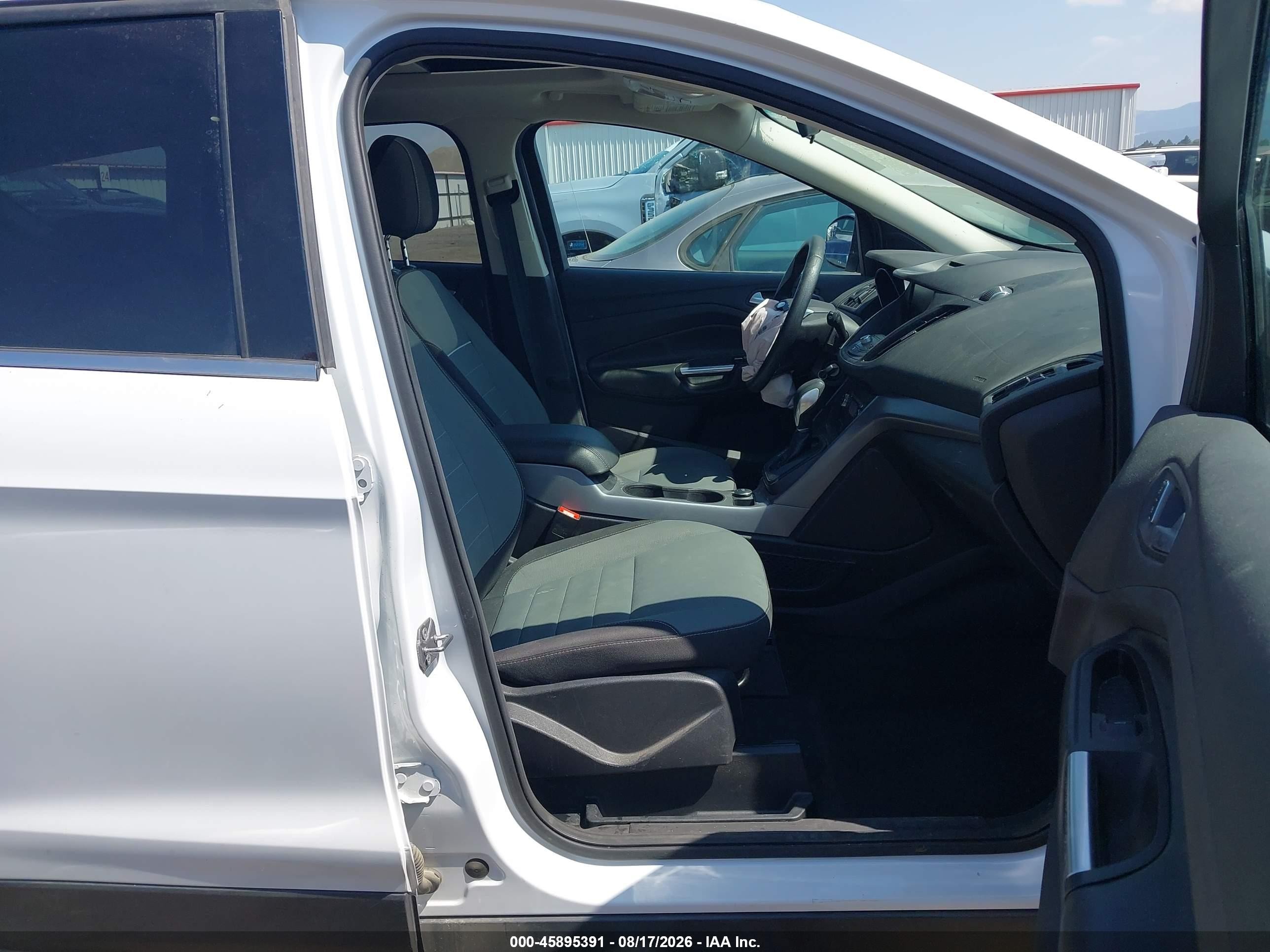 2015 Ford Escape Se Белый vin: 1FMCU9GX0FUA81720