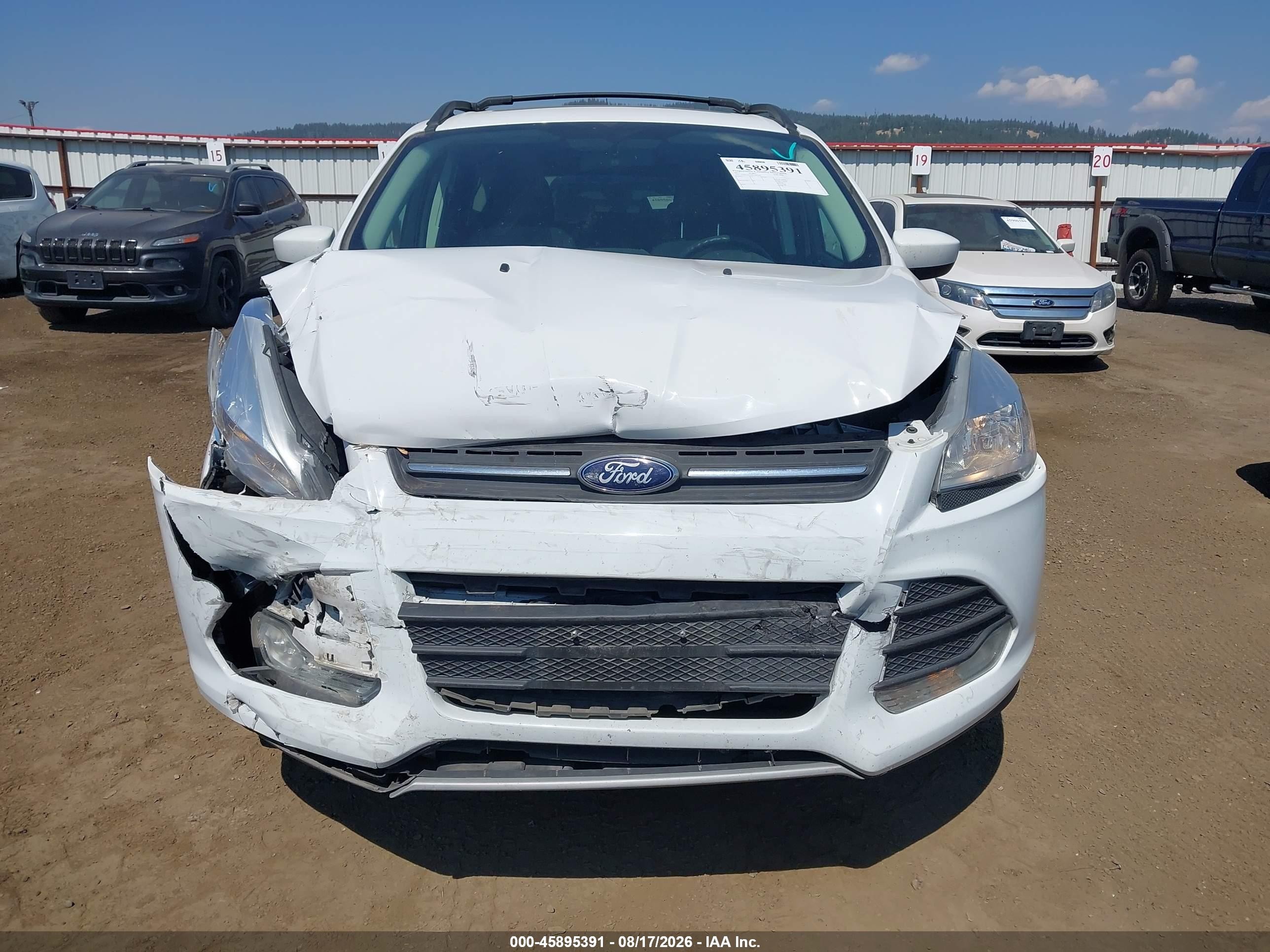 2015 Ford Escape Se Белый vin: 1FMCU9GX0FUA81720