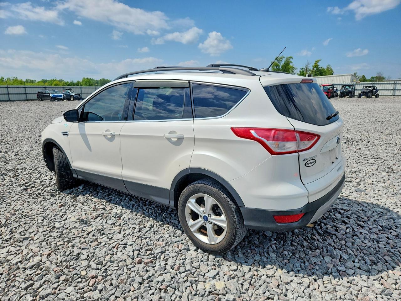 2015 Ford Escape Se Белый vin: 1FMCU9GX0FUB35114