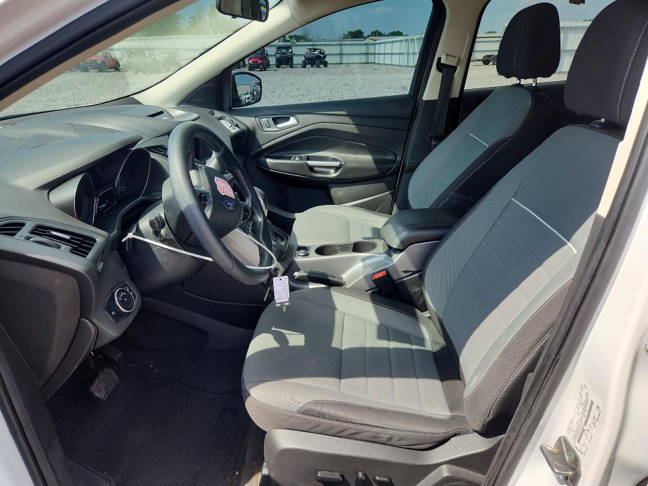 2015 Ford Escape Se Белый vin: 1FMCU9GX0FUB35114