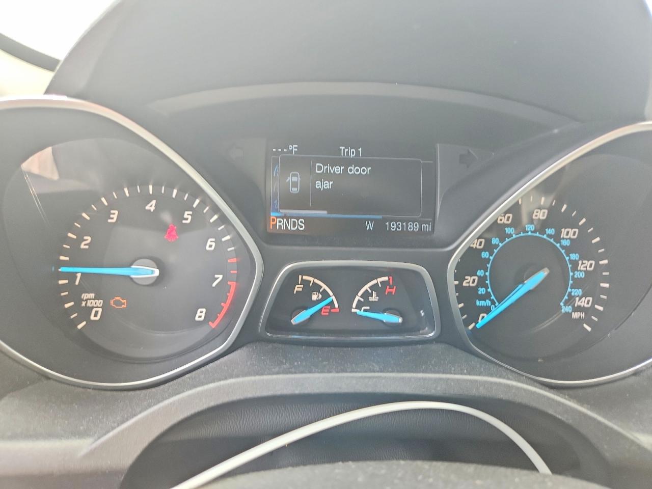2015 Ford Escape Se Белый vin: 1FMCU9GX0FUB35114