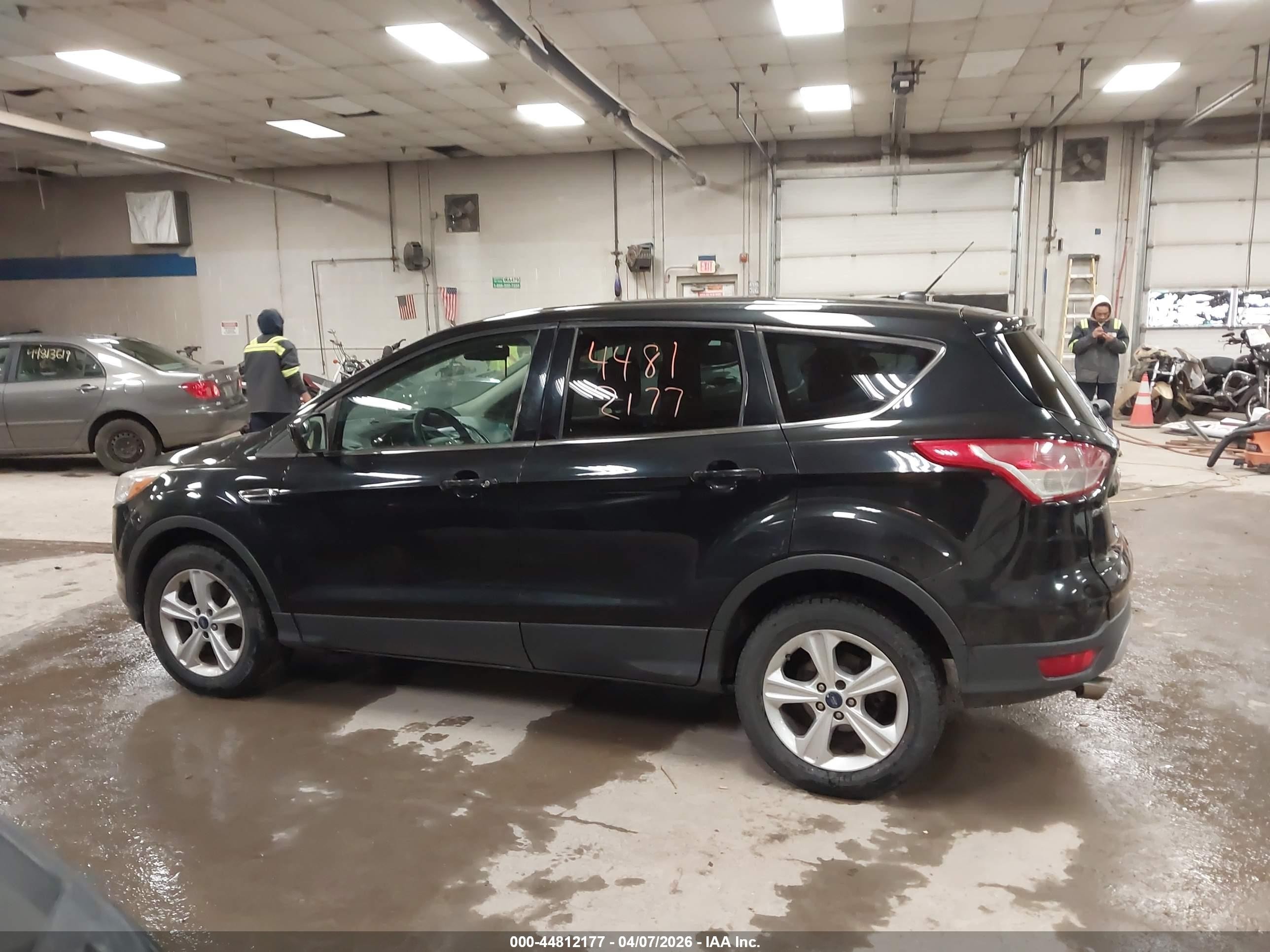 2015 Ford Escape Se Черный vin: 1FMCU9GX0FUB74267