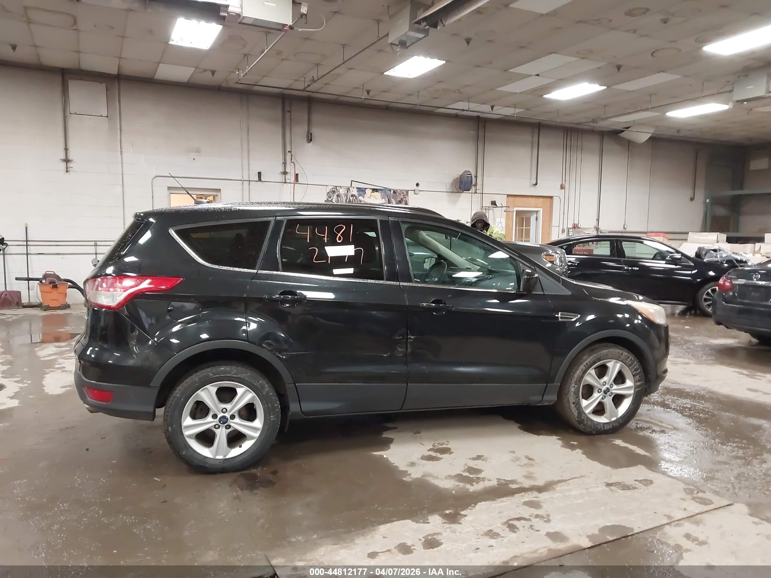 2015 Ford Escape Se Черный vin: 1FMCU9GX0FUB74267