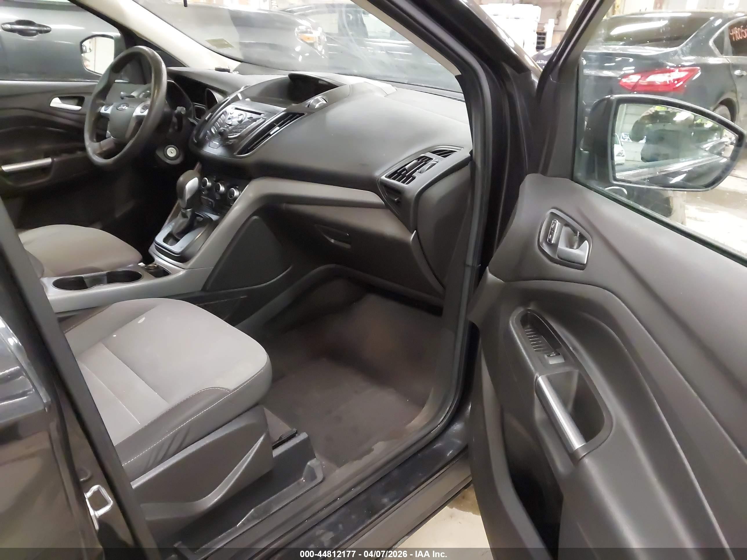 2015 Ford Escape Se Черный vin: 1FMCU9GX0FUB74267