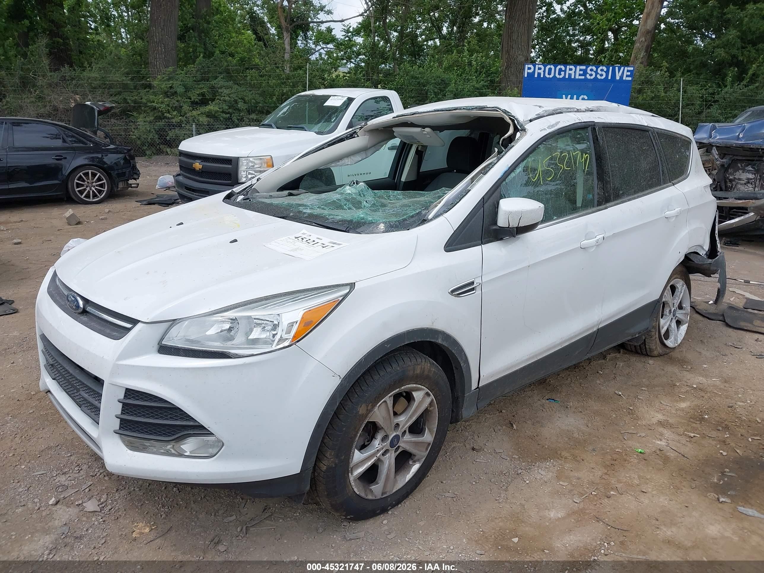 2015 Ford Escape Se White vin: 1FMCU9GX0FUC23001