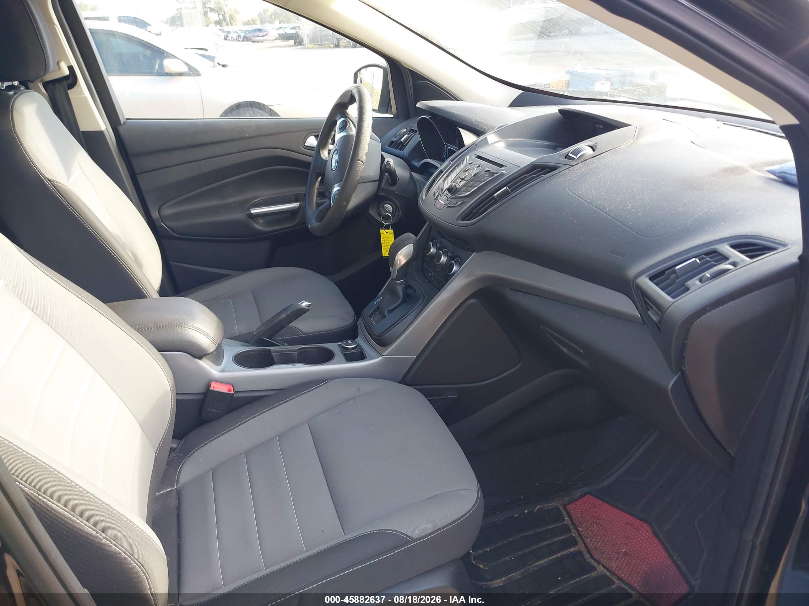 2015 Ford Escape Se Черный vin: 1FMCU9GX0FUC30904