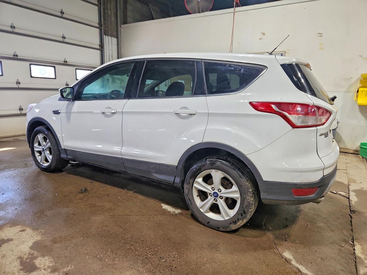 2015 Ford Escape Se Белый vin: 1FMCU9GX0FUC36220