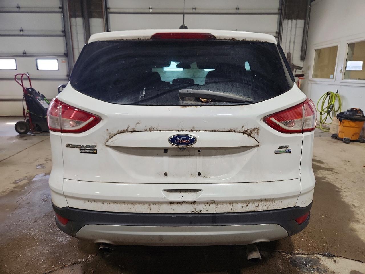2015 Ford Escape Se Белый vin: 1FMCU9GX0FUC36220