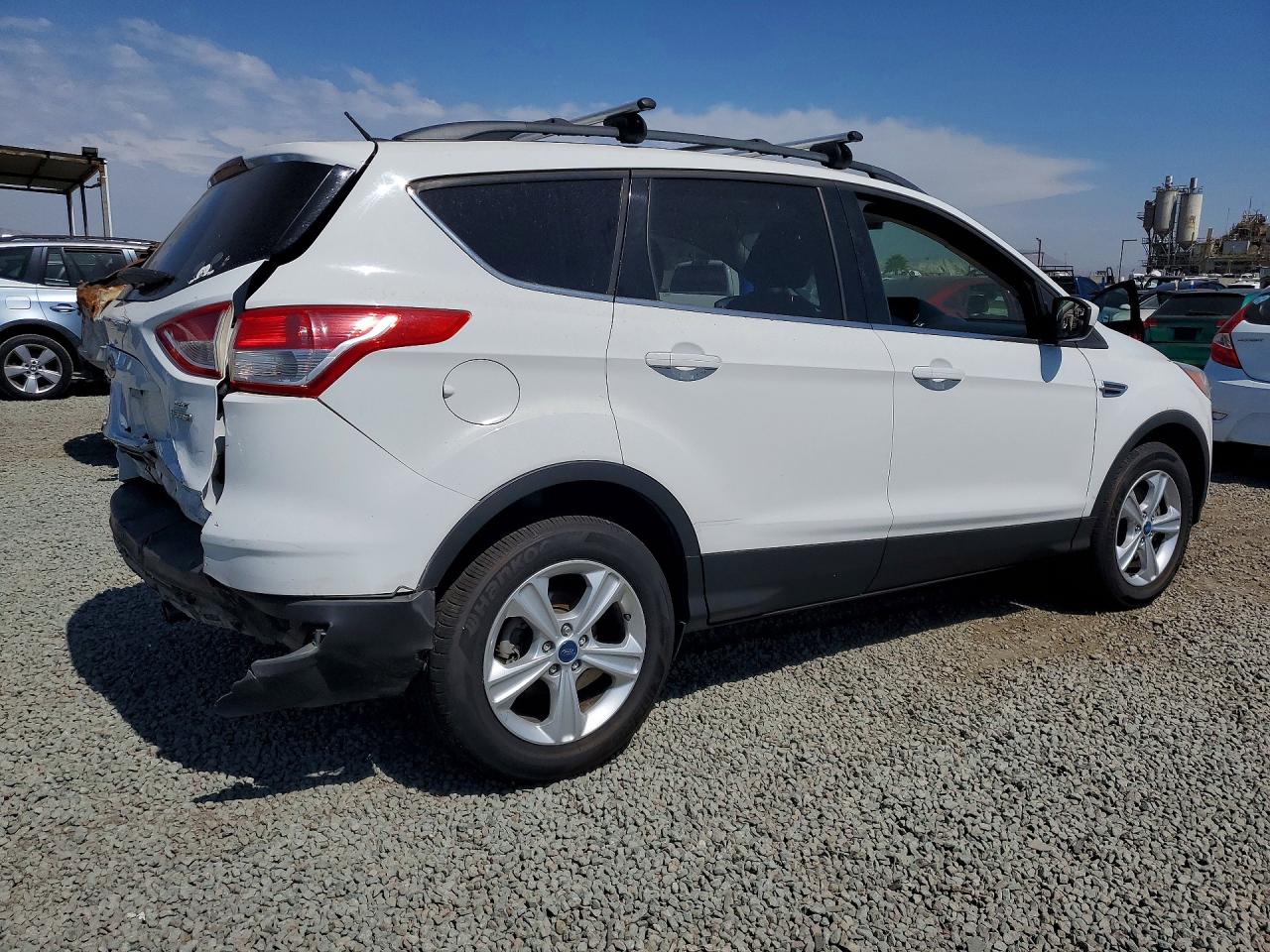2013 Ford Escape Se White vin: 1FMCU9GX1DUA42583