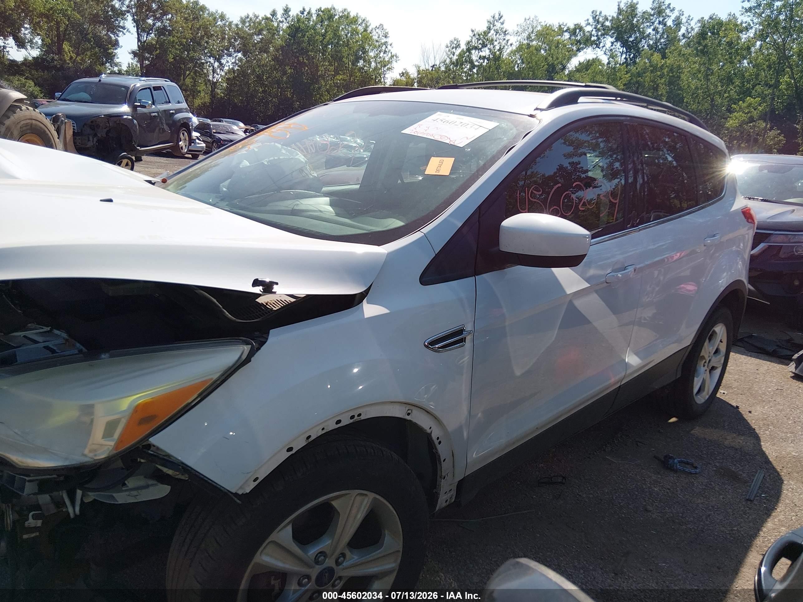 2013 Ford Escape Se Белый vin: 1FMCU9GX1DUB59368