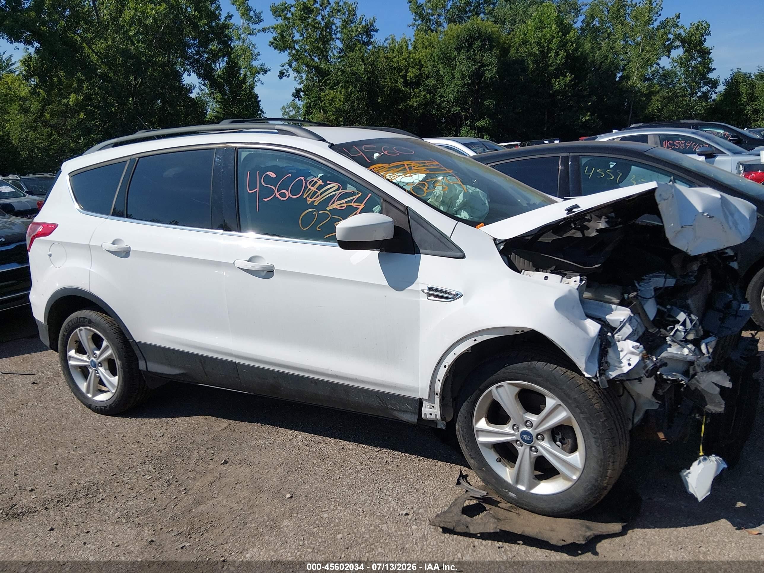 2013 Ford Escape Se Белый vin: 1FMCU9GX1DUB59368