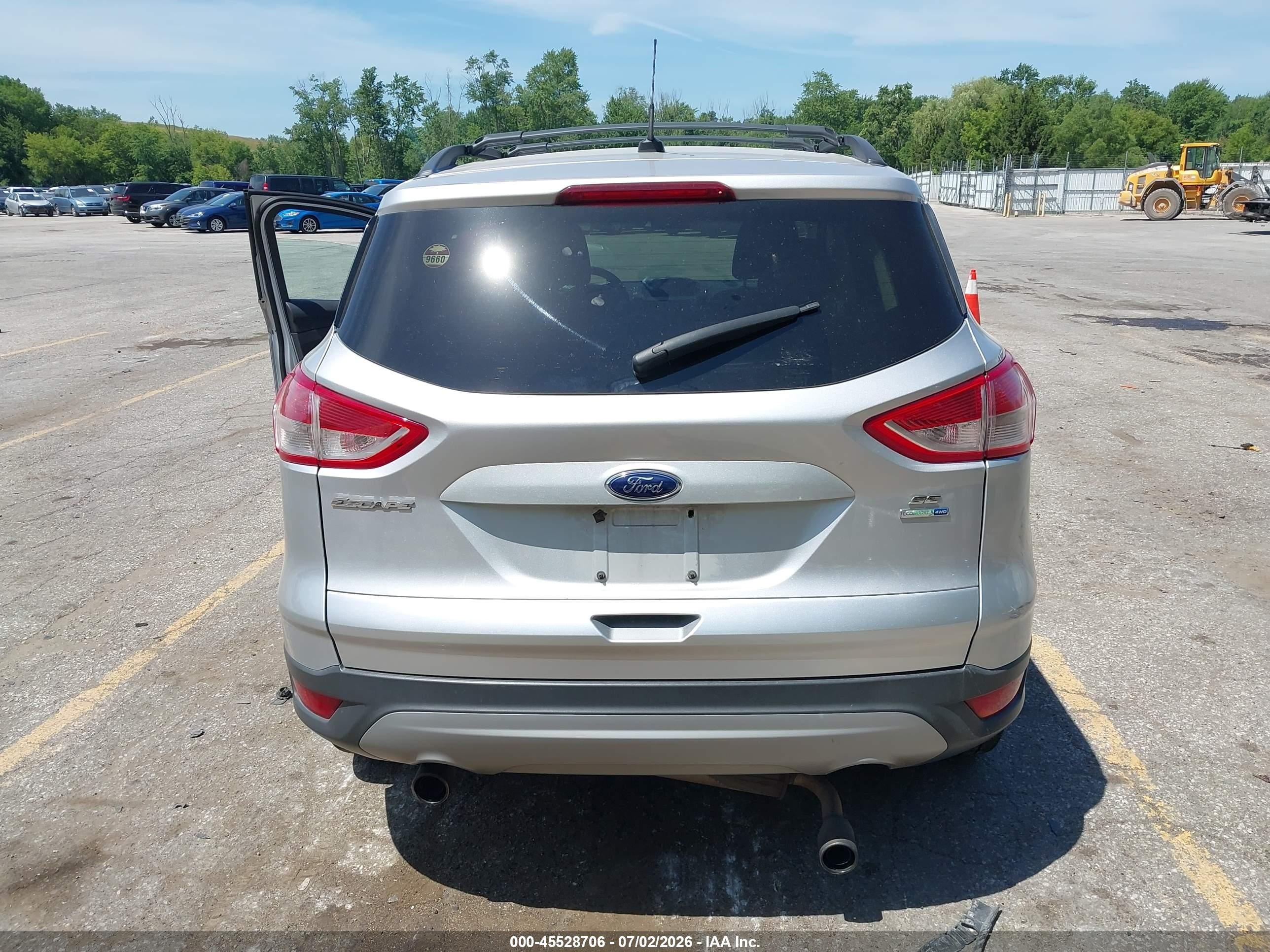 2013 Ford Escape Se Серебряный vin: 1FMCU9GX1DUC48485