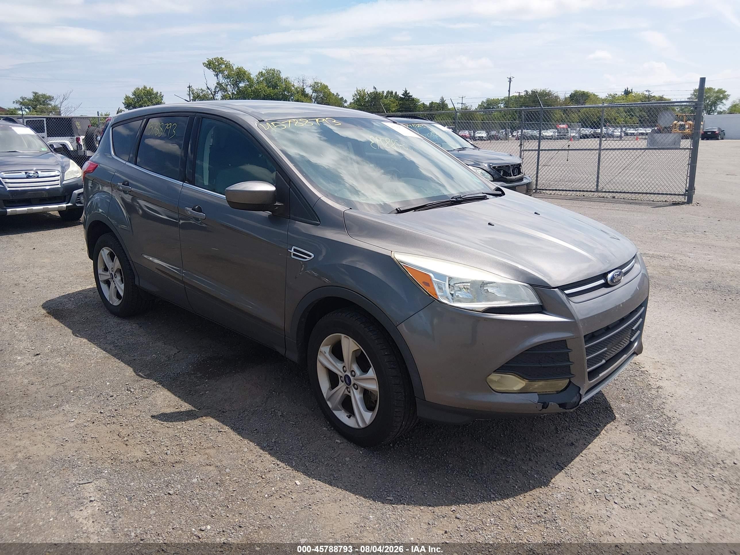 2014 Ford Escape Se Gray vin: 1FMCU9GX1EUB49246