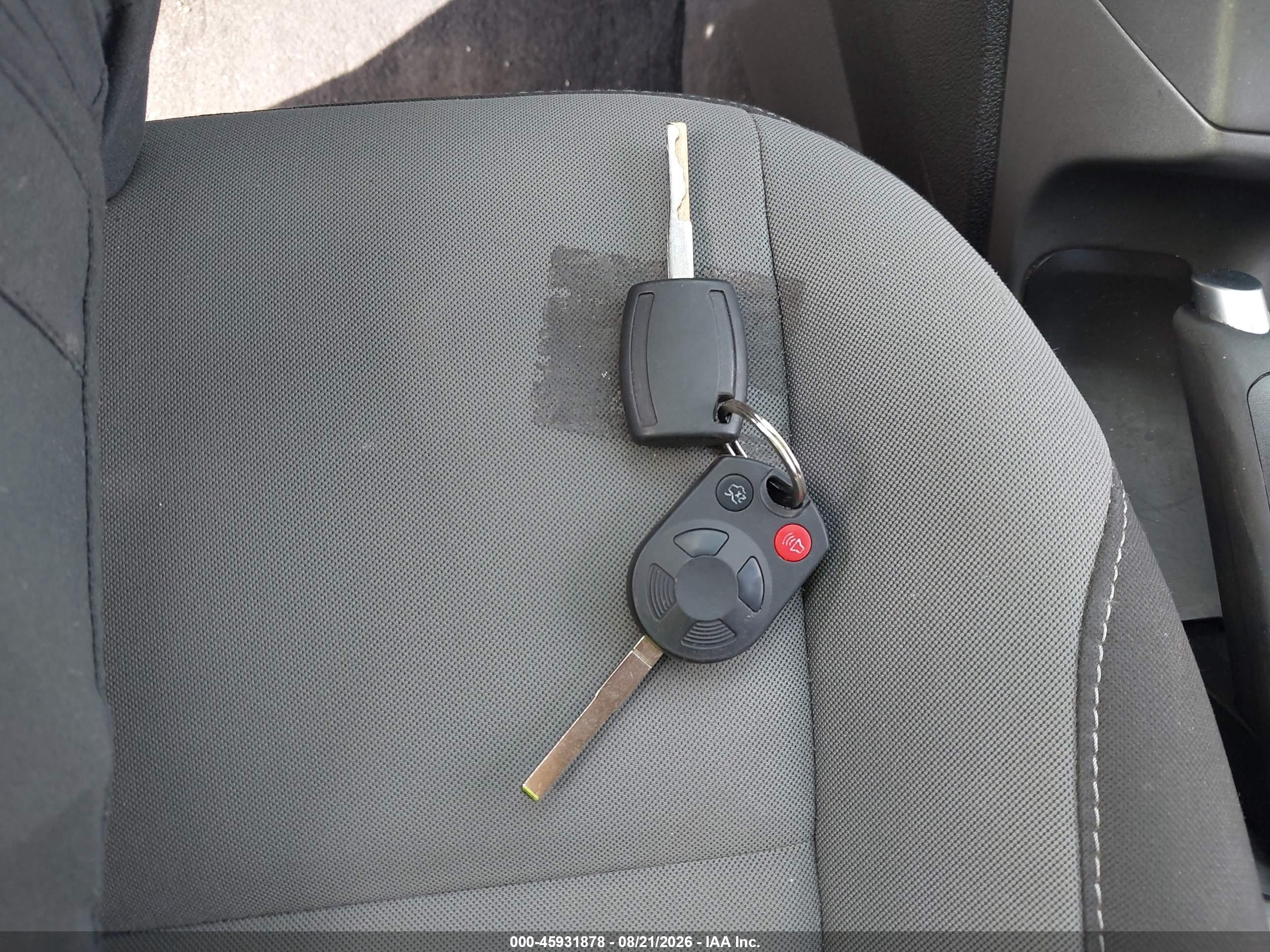 2014 Ford Escape Se Черный vin: 1FMCU9GX1EUC23667
