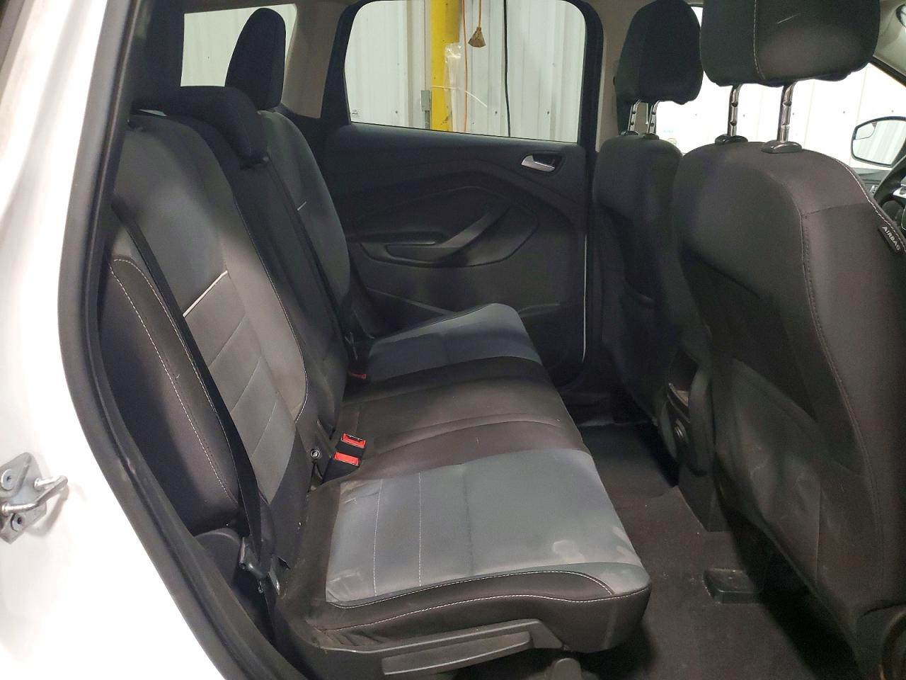 2015 Ford Escape Se Белый vin: 1FMCU9GX1FUA21638