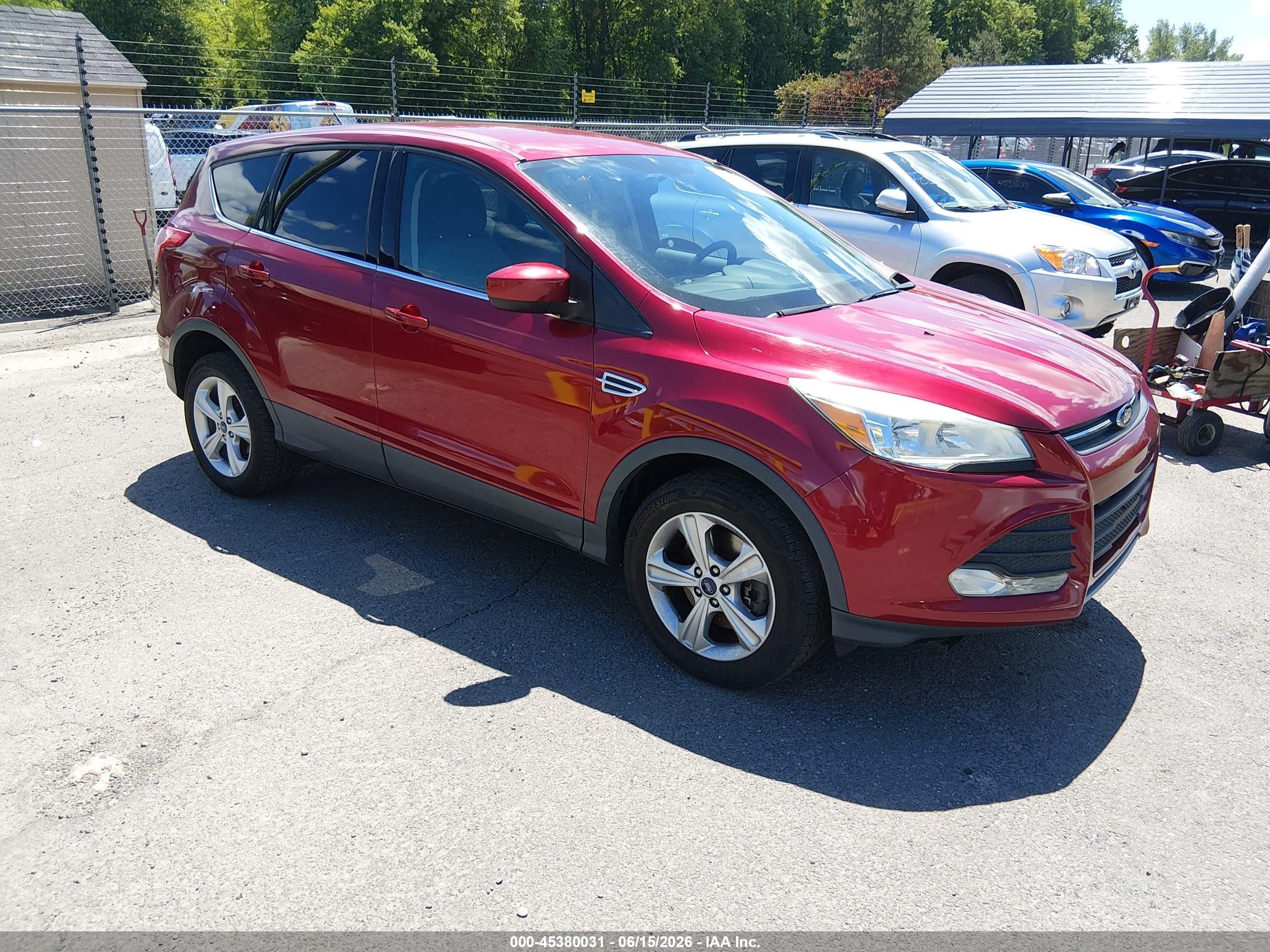 2015 Ford Escape Se Maroon vin: 1FMCU9GX1FUA96808