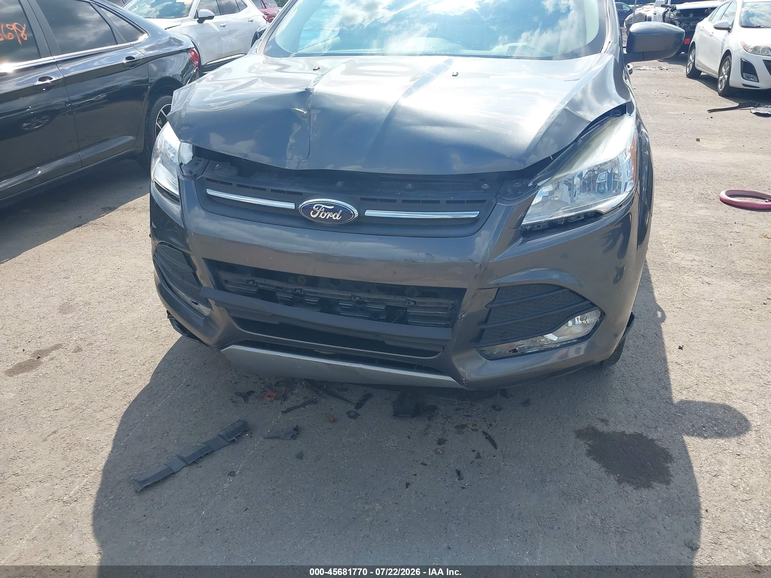 2015 Ford Escape Se Gray vin: 1FMCU9GX1FUB79235