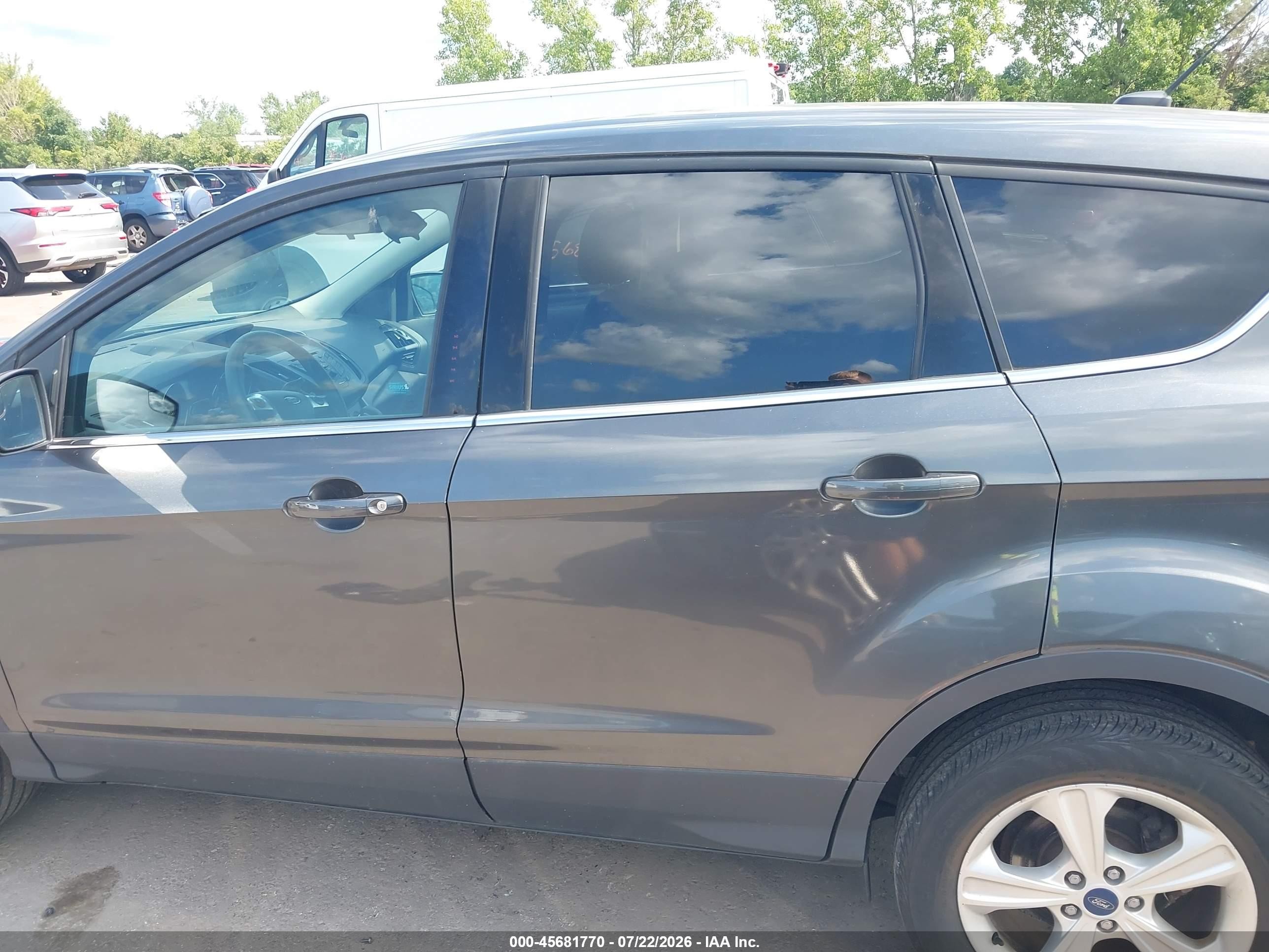2015 Ford Escape Se Gray vin: 1FMCU9GX1FUB79235