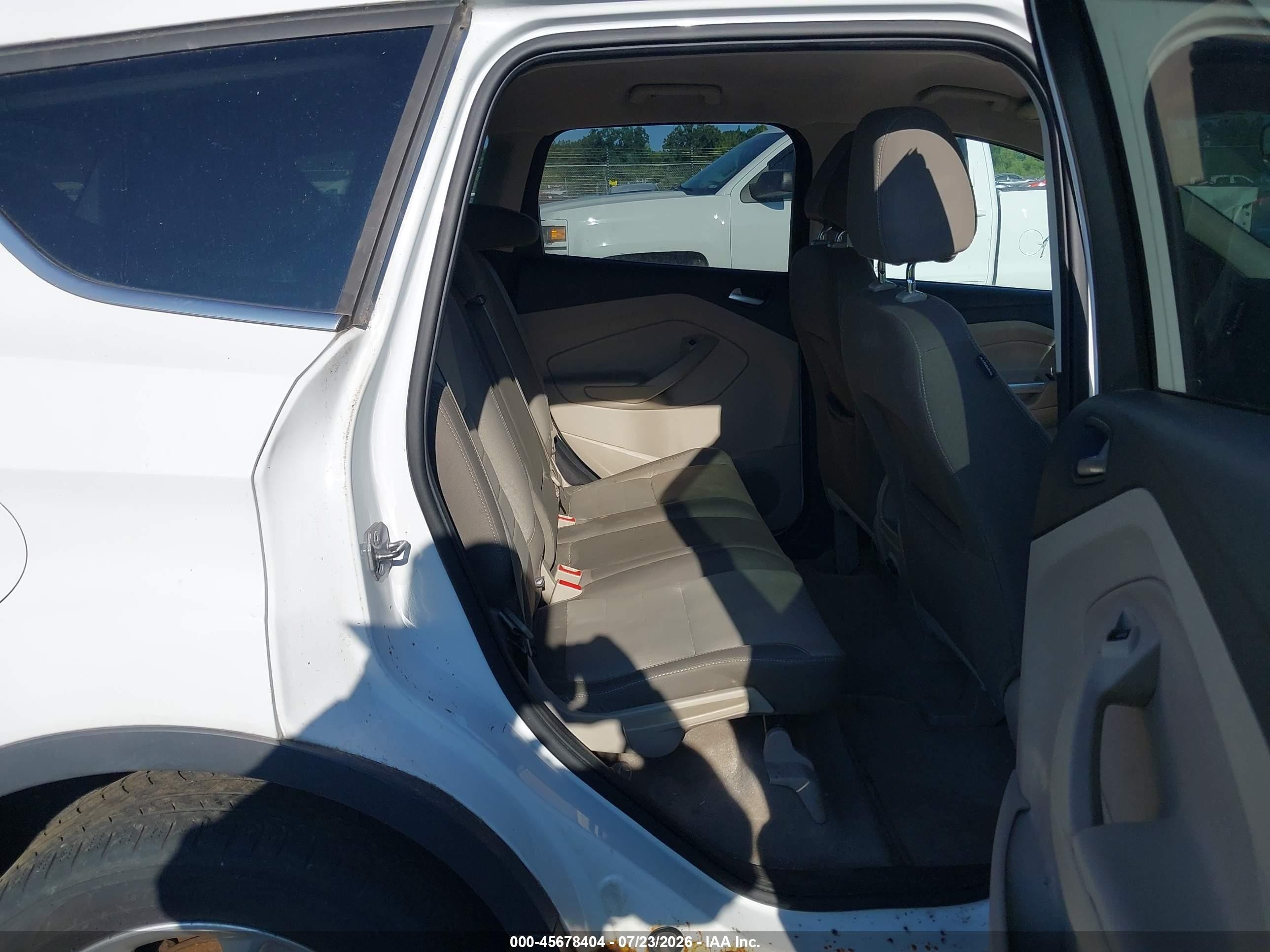 2015 Ford Escape Se White vin: 1FMCU9GX1FUB87447
