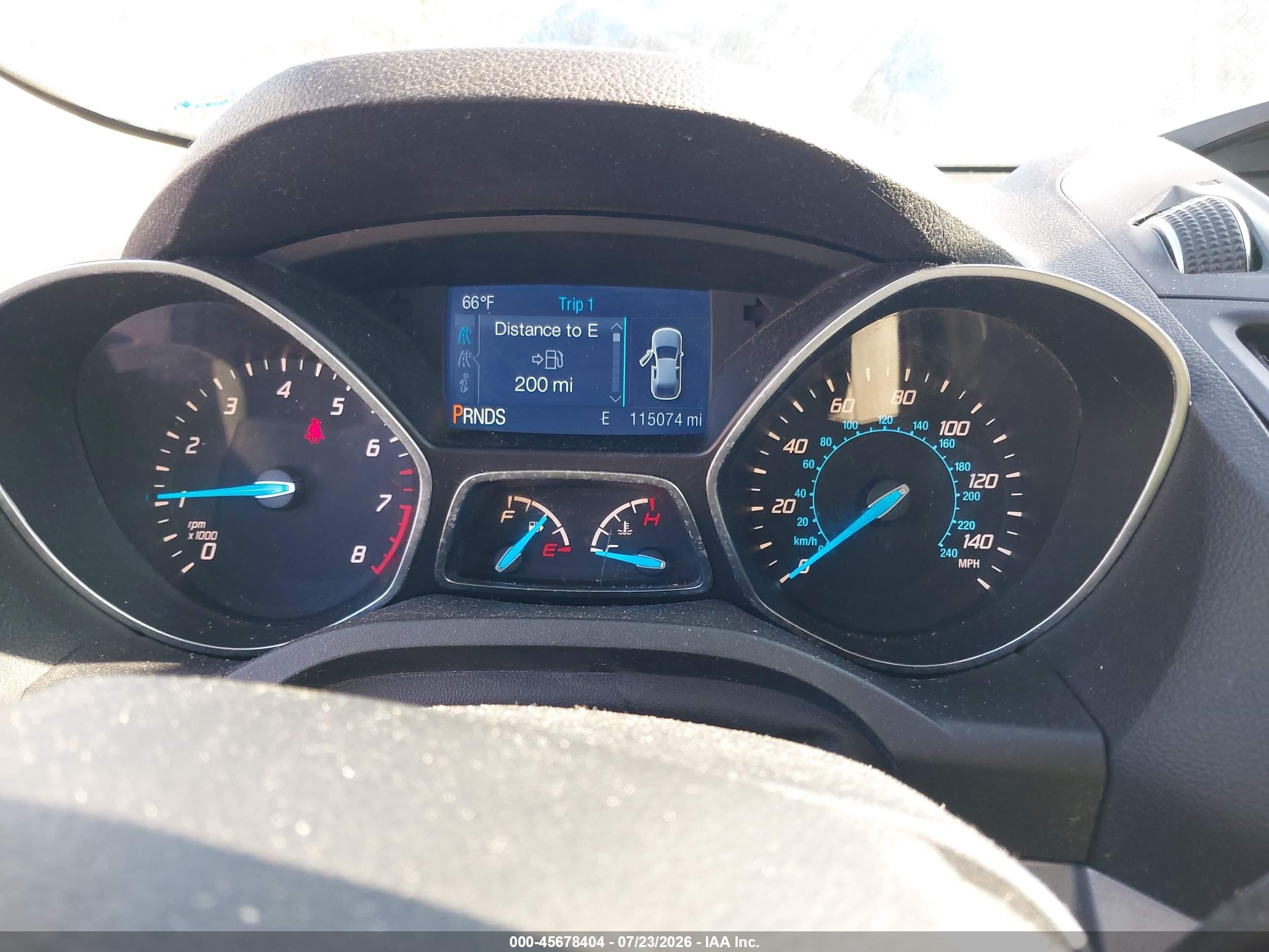 2015 Ford Escape Se White vin: 1FMCU9GX1FUB87447