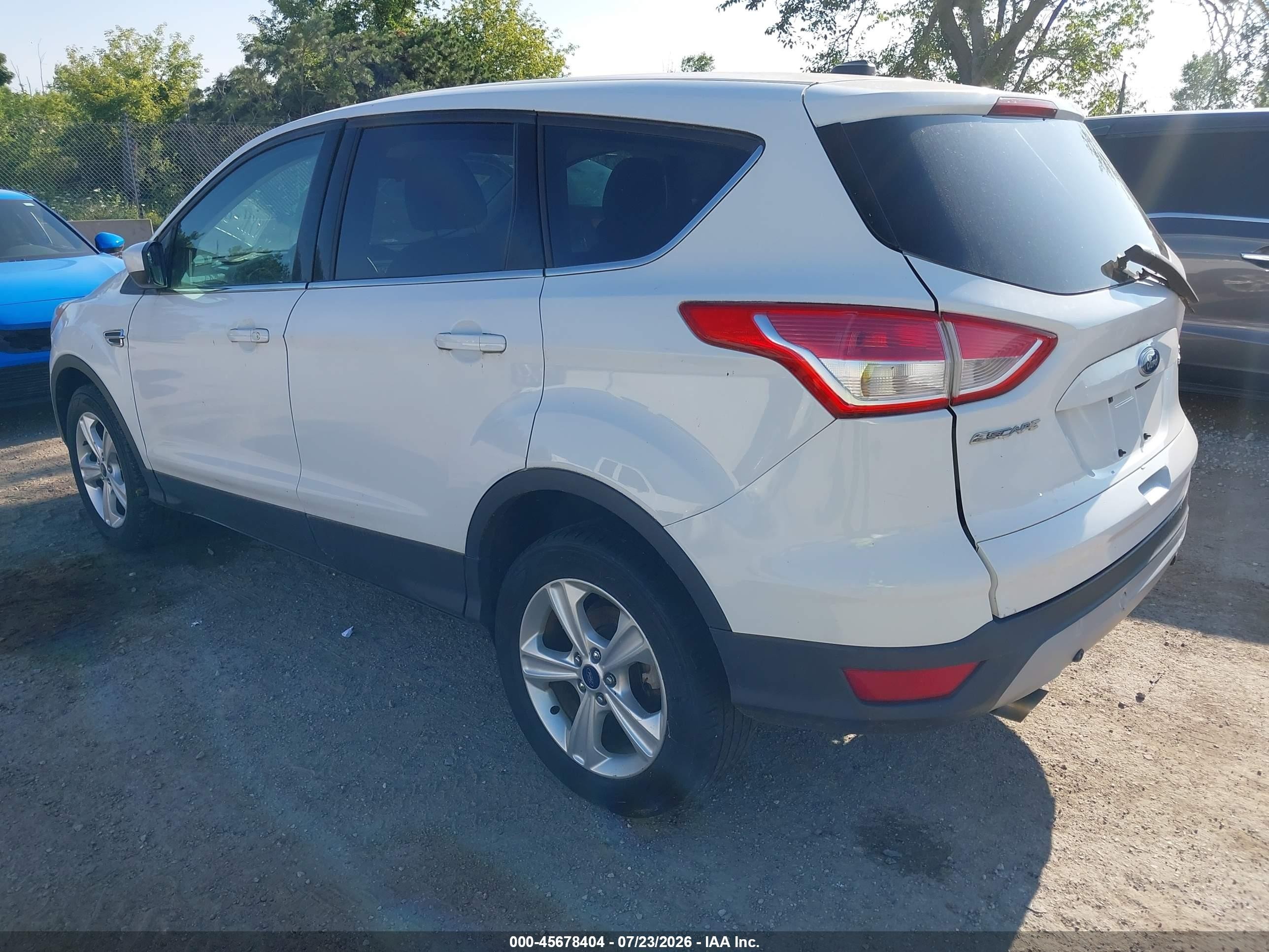 2015 Ford Escape Se White vin: 1FMCU9GX1FUB87447