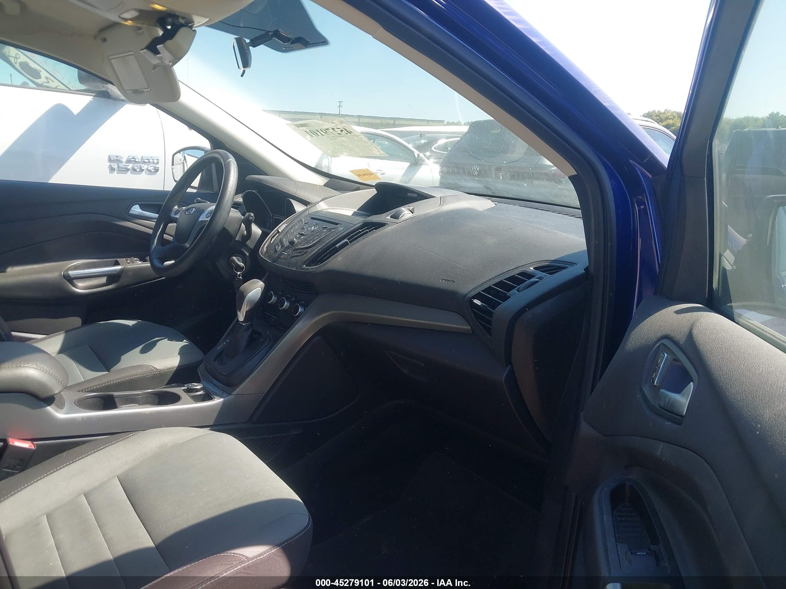 2015 Ford Escape Se Синий vin: 1FMCU9GX1FUC75964