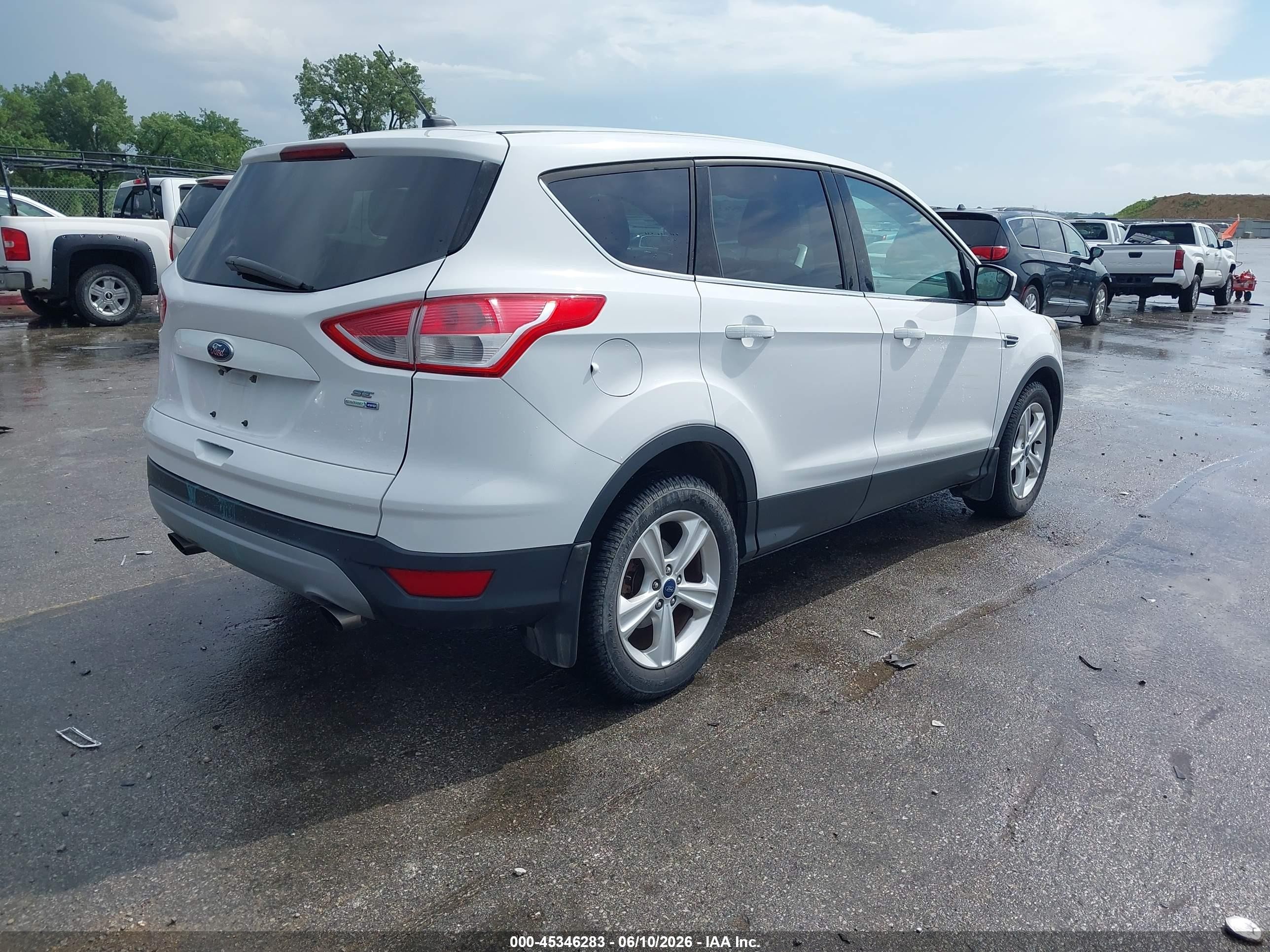 2016 Ford Escape Se White vin: 1FMCU9GX1GUB08943