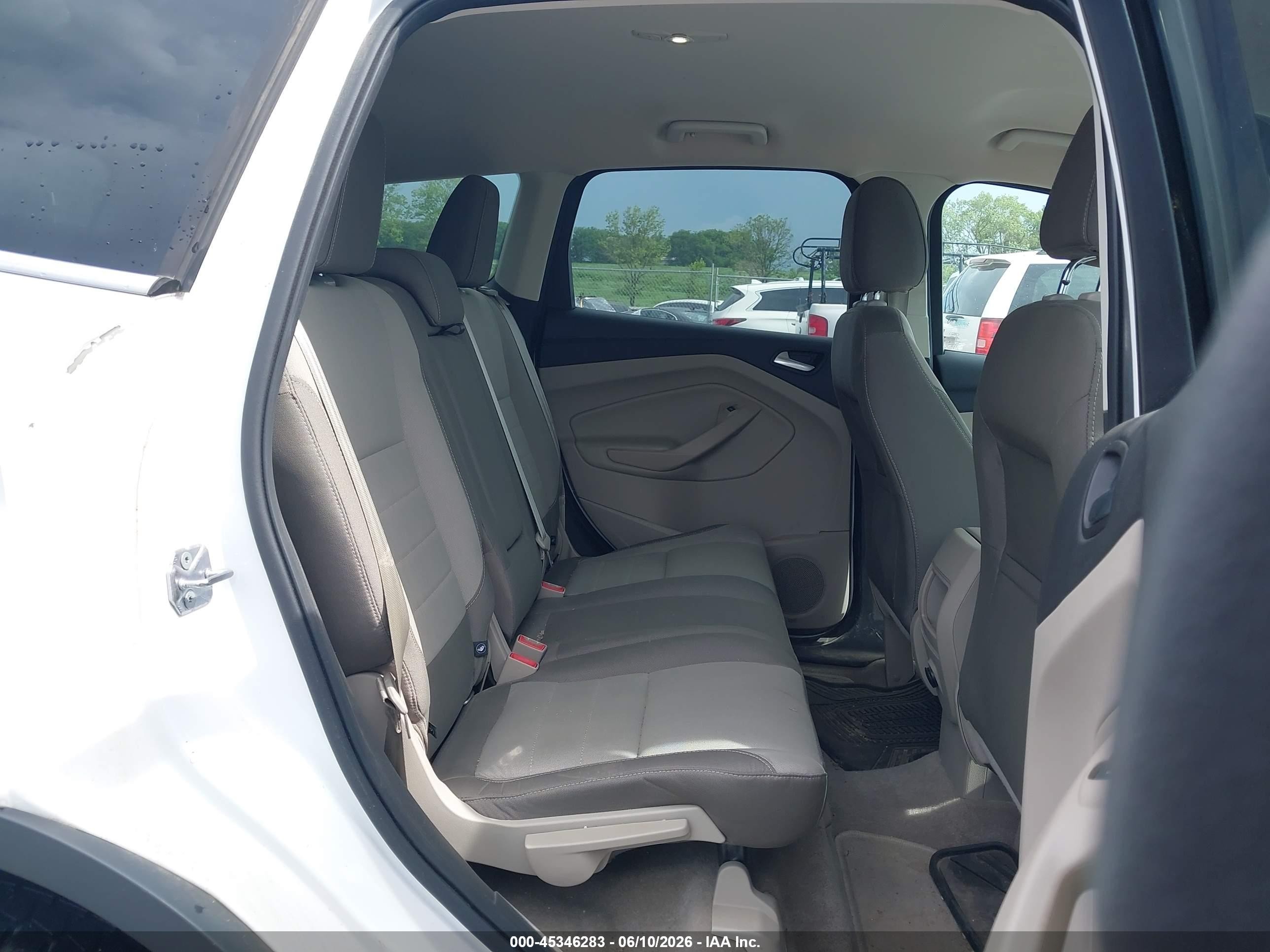 2016 Ford Escape Se White vin: 1FMCU9GX1GUB08943