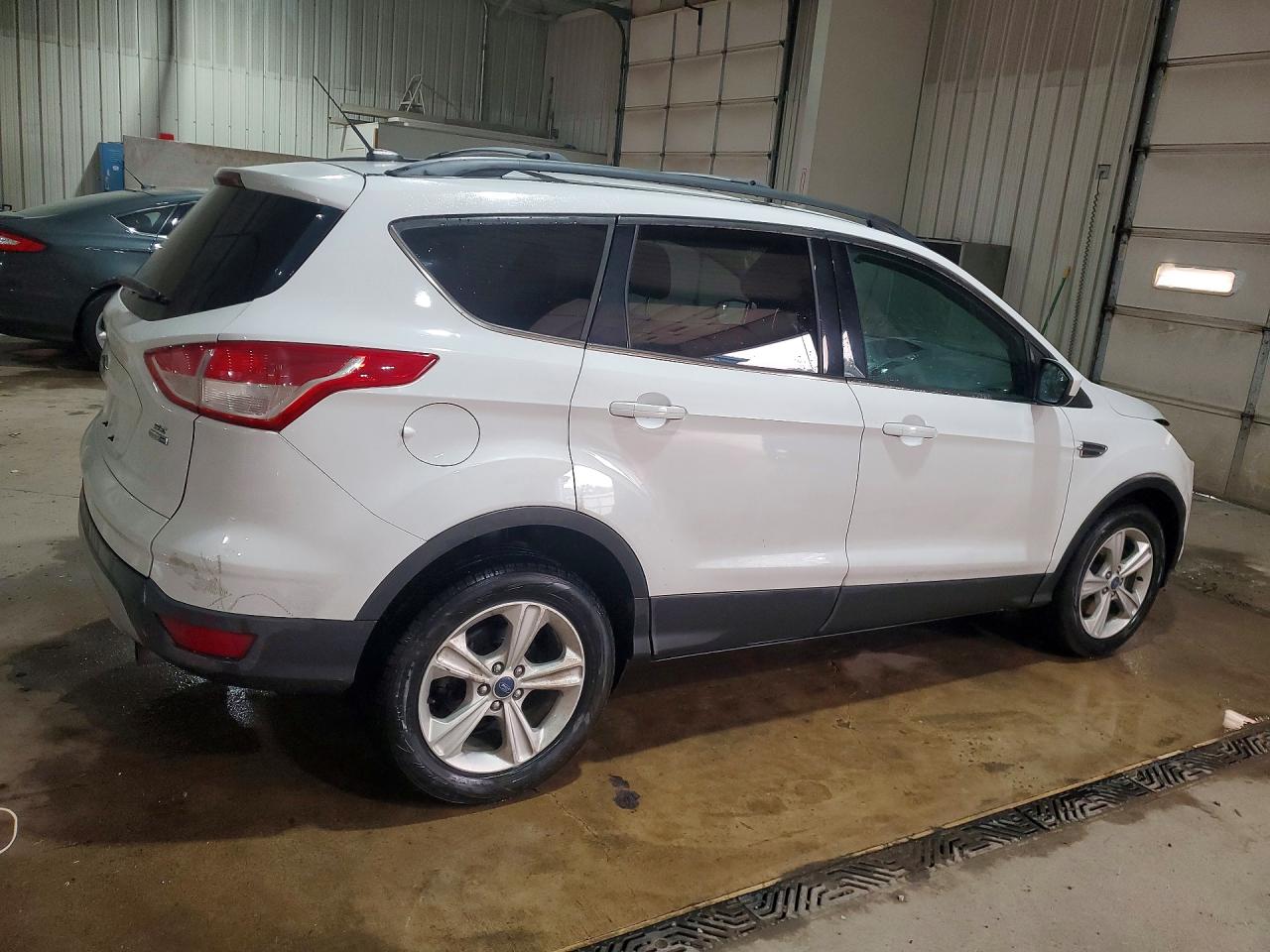 2013 Ford Escape Se White vin: 1FMCU9GX2DUA98225