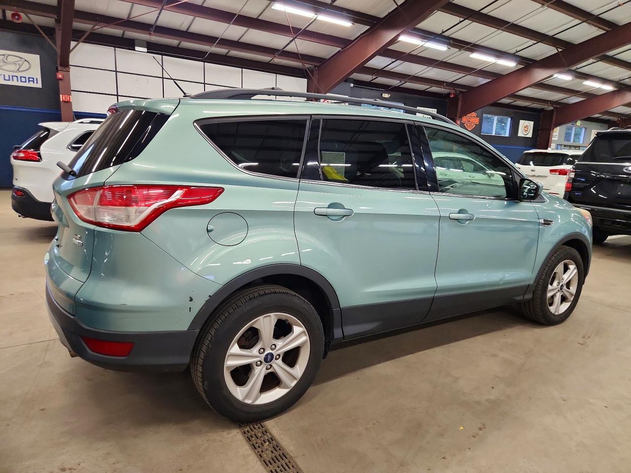 2013 Ford Escape Se Teal vin: 1FMCU9GX2DUC41027