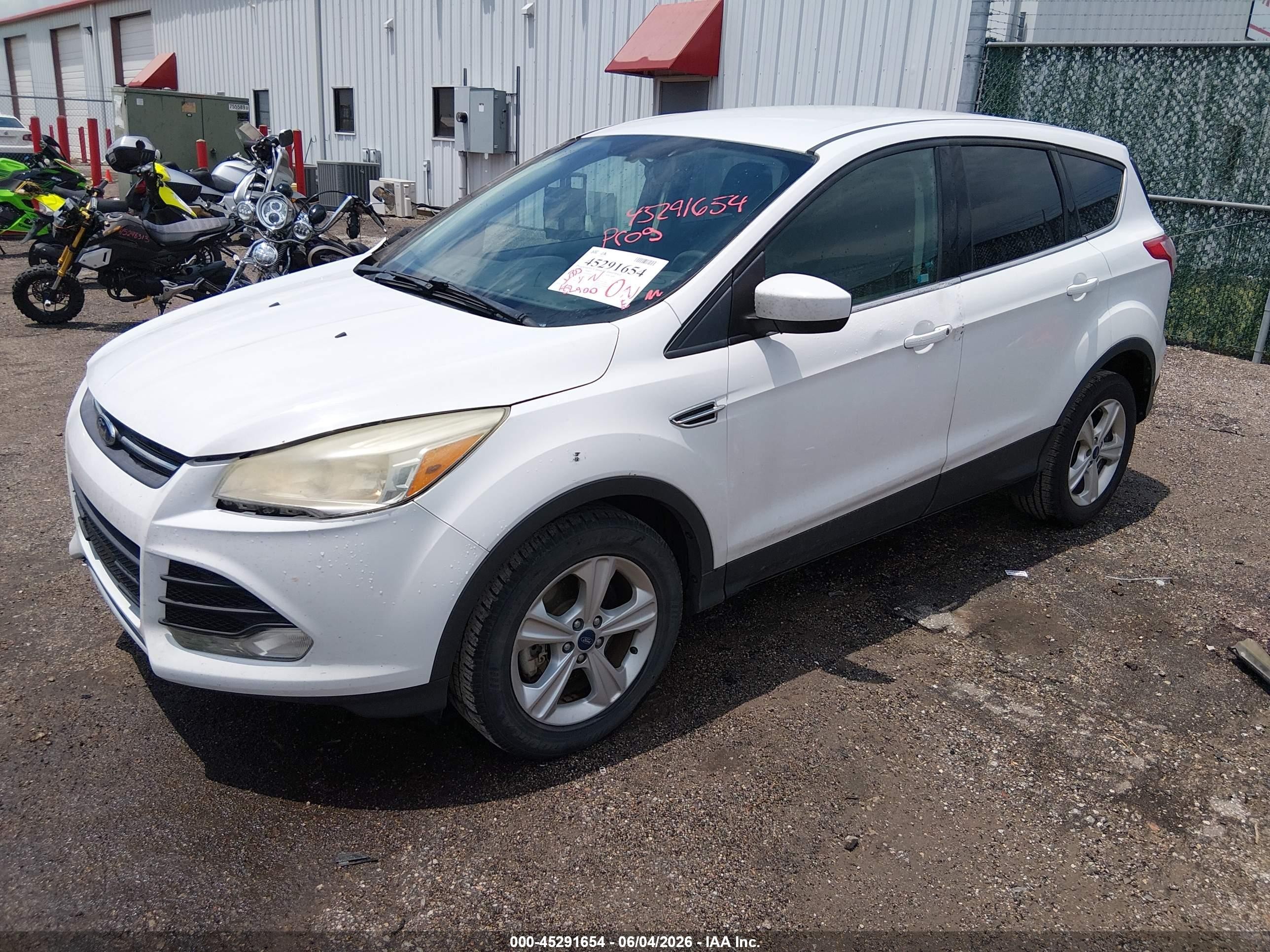 2014 Ford Escape Se White vin: 1FMCU9GX2EUB09466
