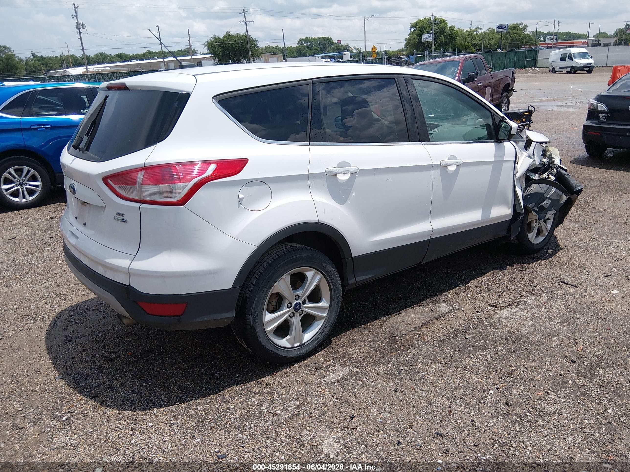2014 Ford Escape Se White vin: 1FMCU9GX2EUB09466