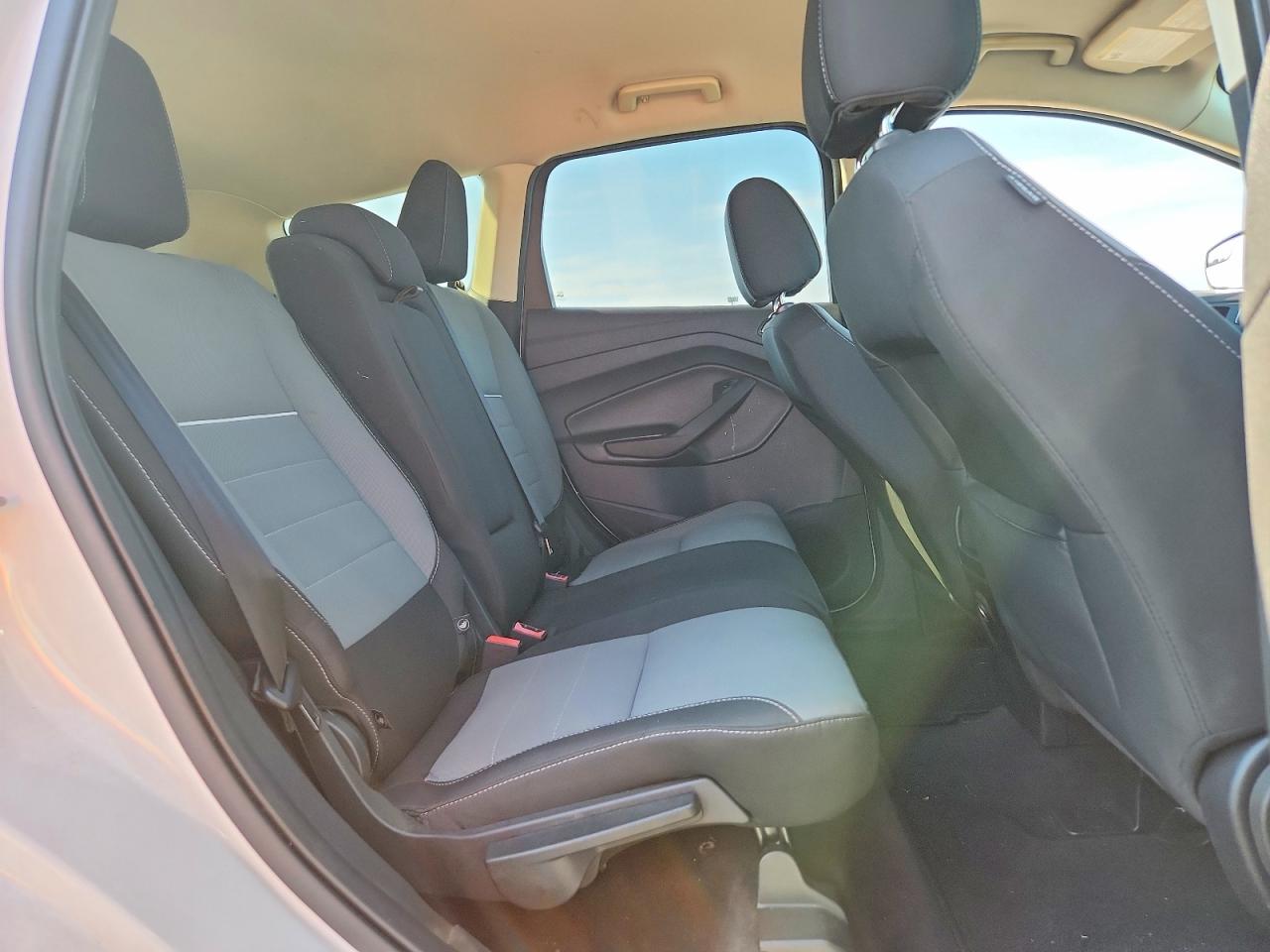2014 Ford Escape Se White vin: 1FMCU9GX2EUB11380